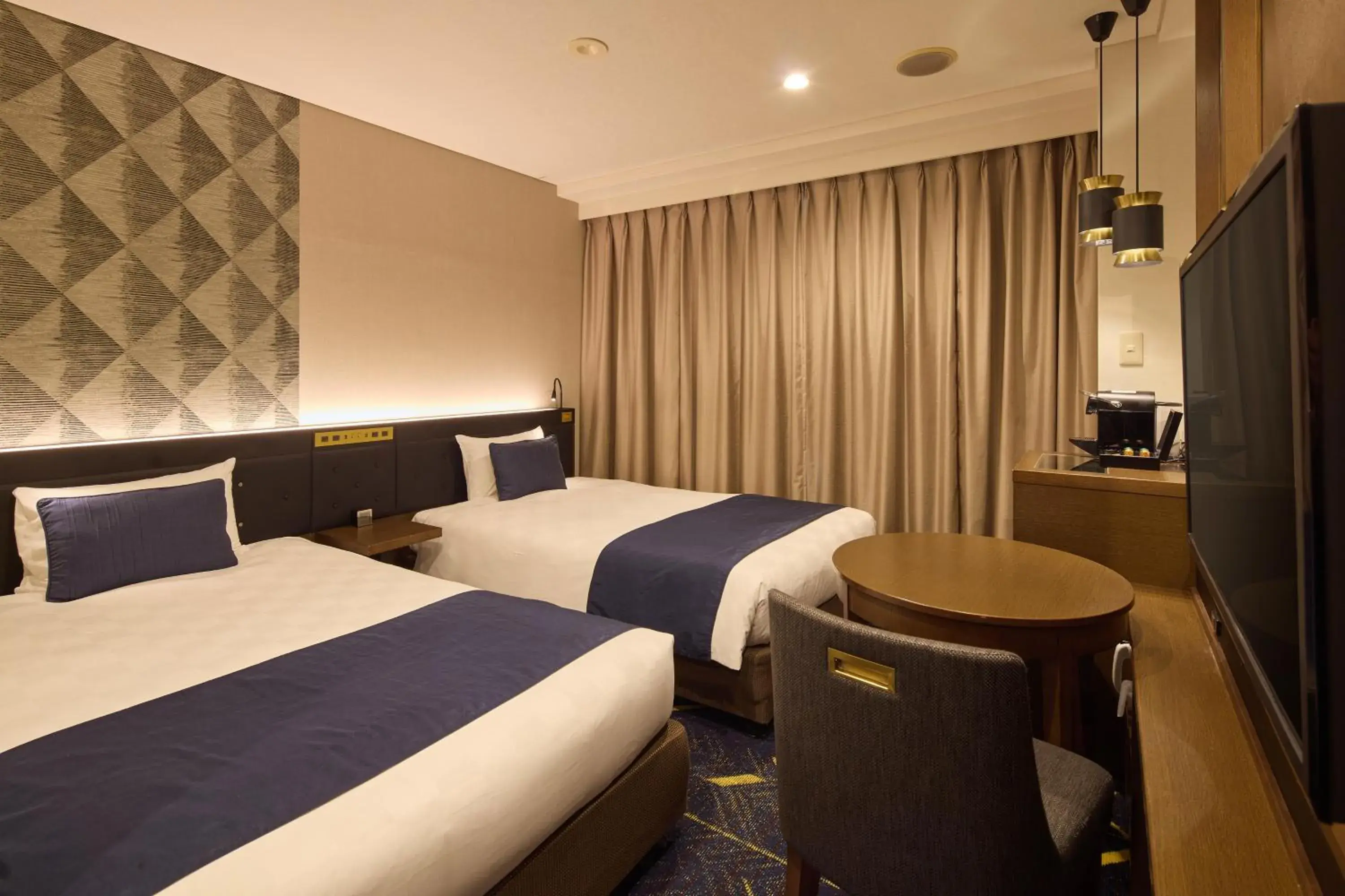 Superior Twin Room - High Floor - Smoking in Kobe Sannomiya Tokyu REI Hotel Superior Twin Room - High Floor - Smoking in Kobe Sannomiya Tokyu REI Hotel