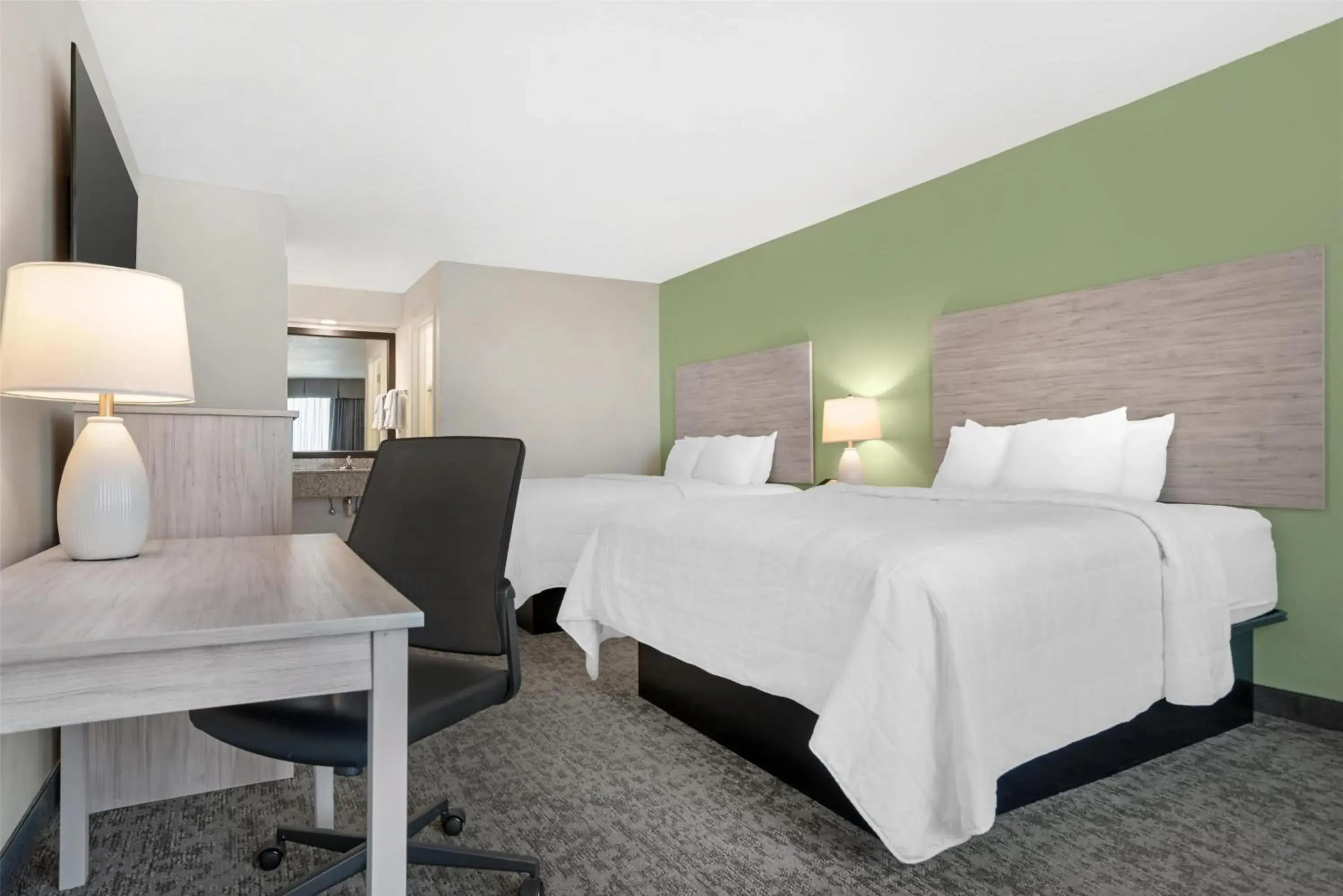 Queen Room with Two Queen Beds - Pool View in Best Western Navarre Waterfront Queen Room with Two Queen Beds - Pool View in Best Western Navarre Waterfront