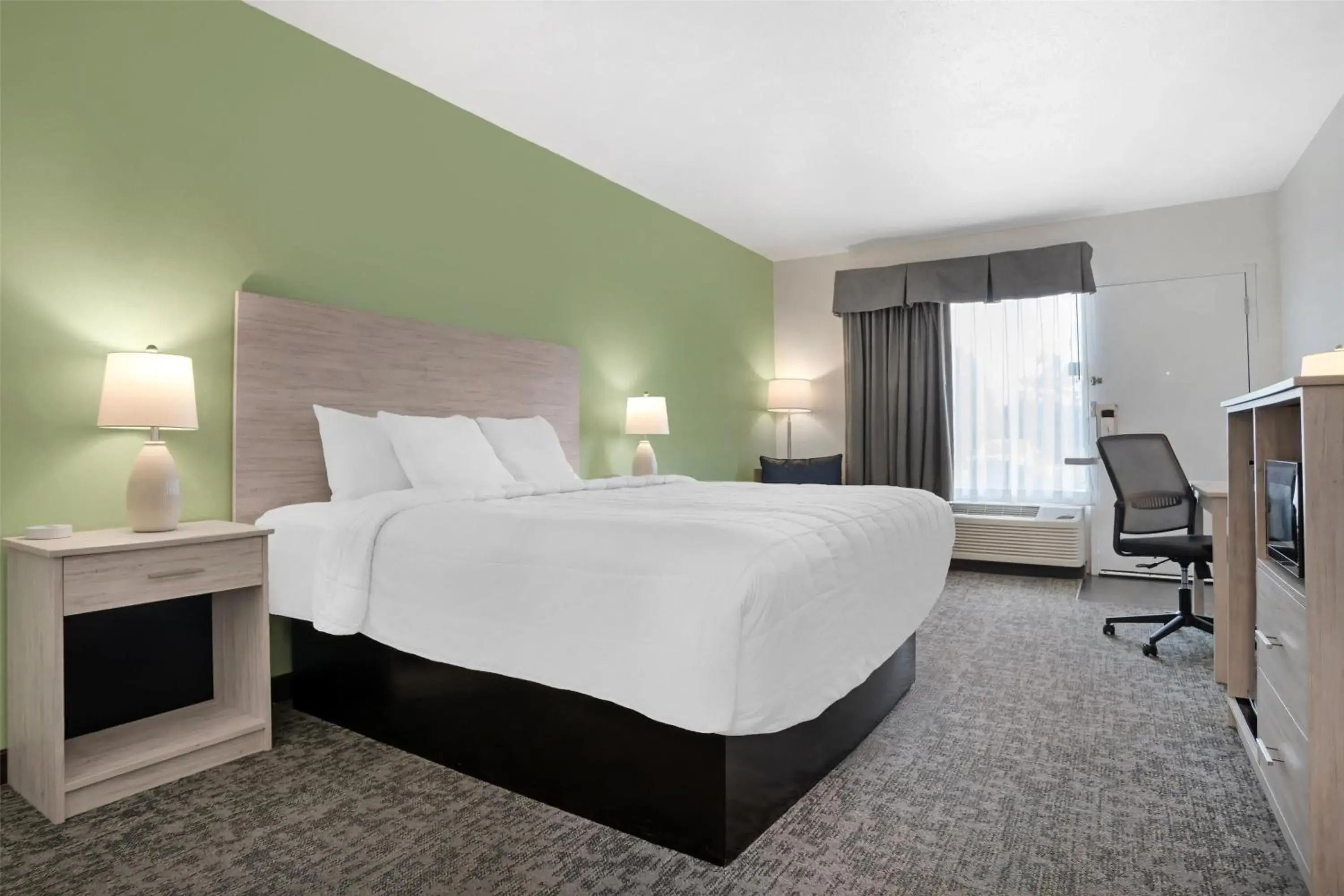 King Room with Roll-In Shower - Mobility Accessible in Best Western Navarre Waterfront King Room with Roll-In Shower - Mobility Accessible in Best Western Navarre Waterfront