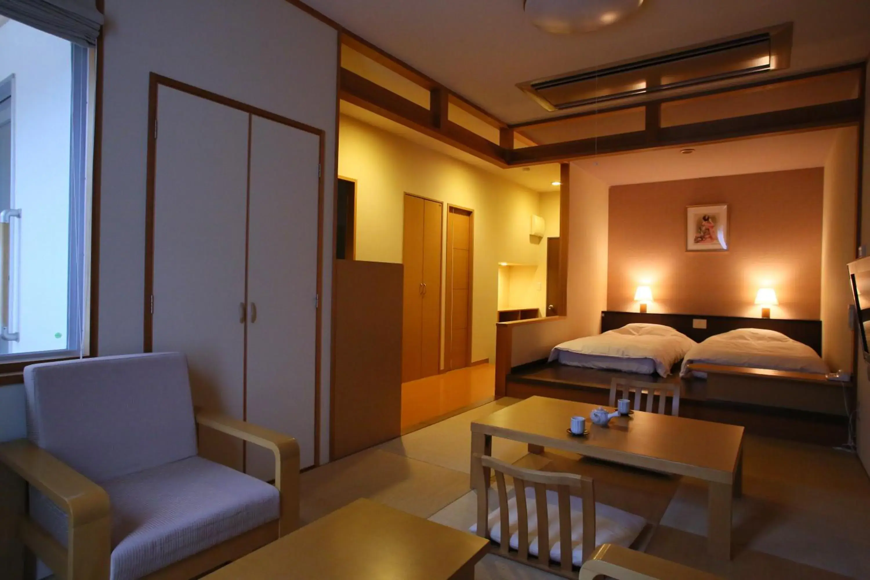 Superior Twin Room with Tatami Area and Private Open-Air Bath in Nozawa Grand Hotel Superior Twin Room with Tatami Area and Private Open-Air Bath in Nozawa Grand Hotel