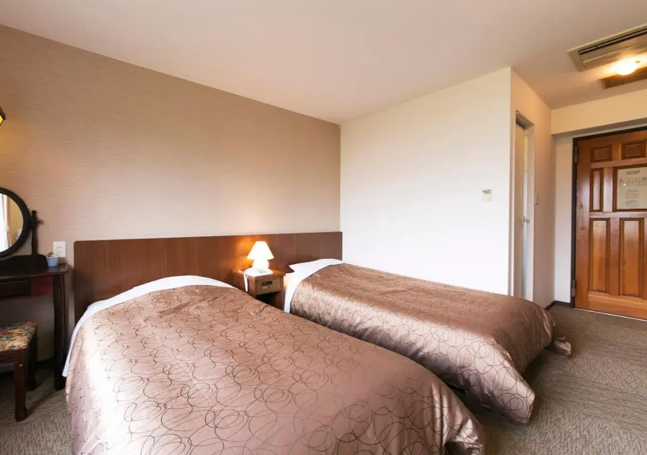 Standard Room - single occupancy - Non-Smoking in Hakuba Highland Hotel Standard Room - single occupancy - Non-Smoking in Hakuba Highland Hotel