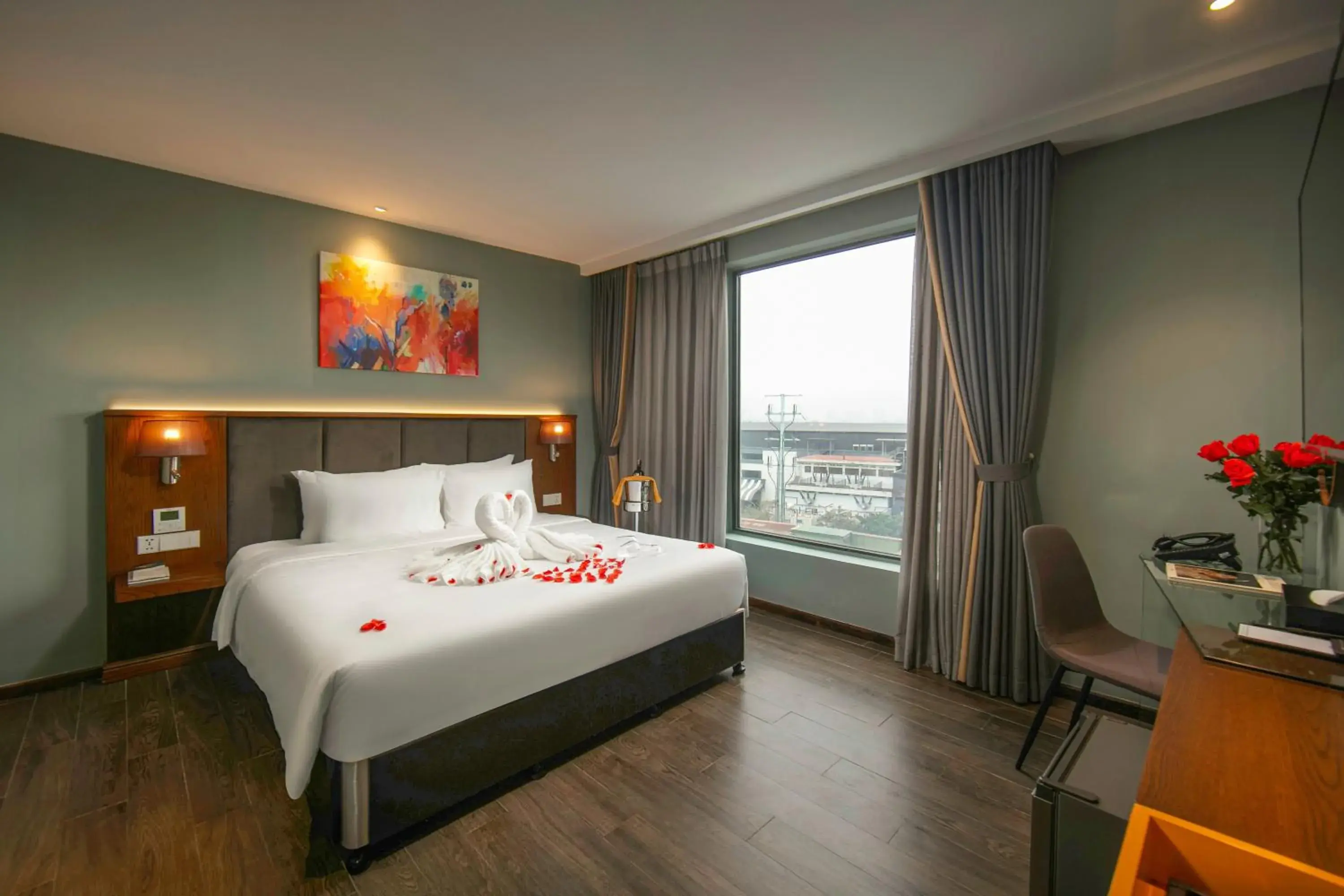 Suite with City View in GRAND CITITEL Hanoi Hotel & Spa Suite with City View in GRAND CITITEL Hanoi Hotel & Spa