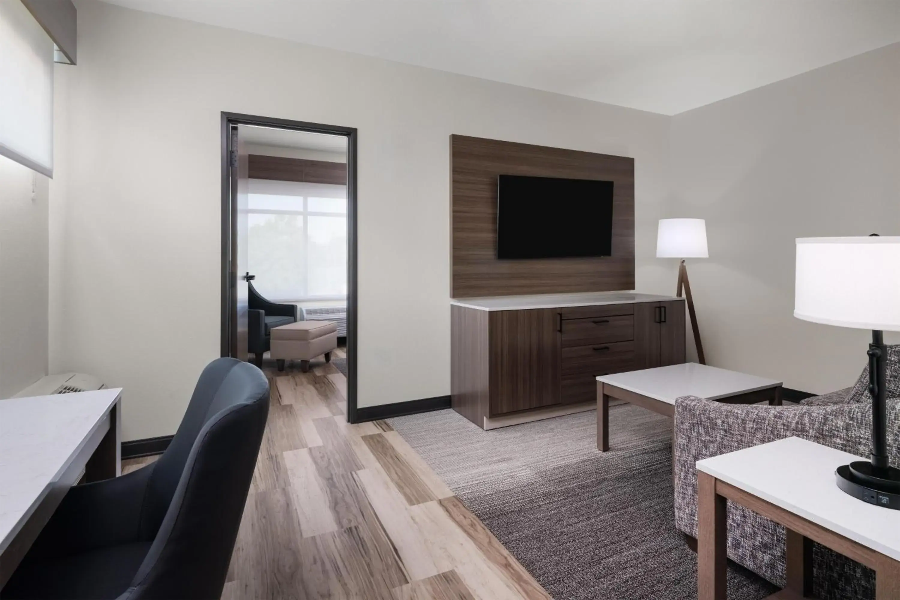 King Suite with Sofa Bed - Non-Smoking in Best Western Premier Bridgewood Hotel Resort King Suite with Sofa Bed - Non-Smoking in Best Western Premier Bridgewood Hotel Resort