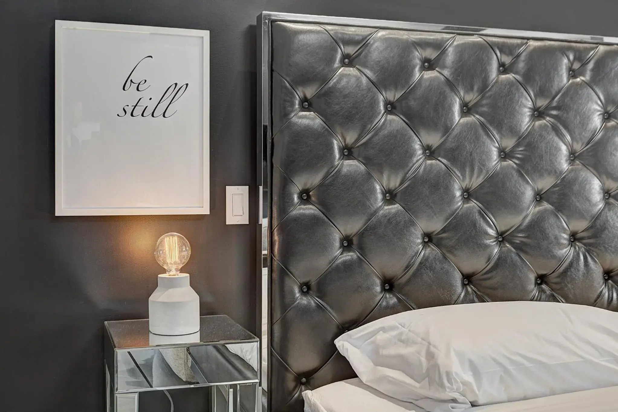 Loft 3202 in Les Lofts du Centre by Simplissimmo Loft 3202 in Les Lofts du Centre by Simplissimmo