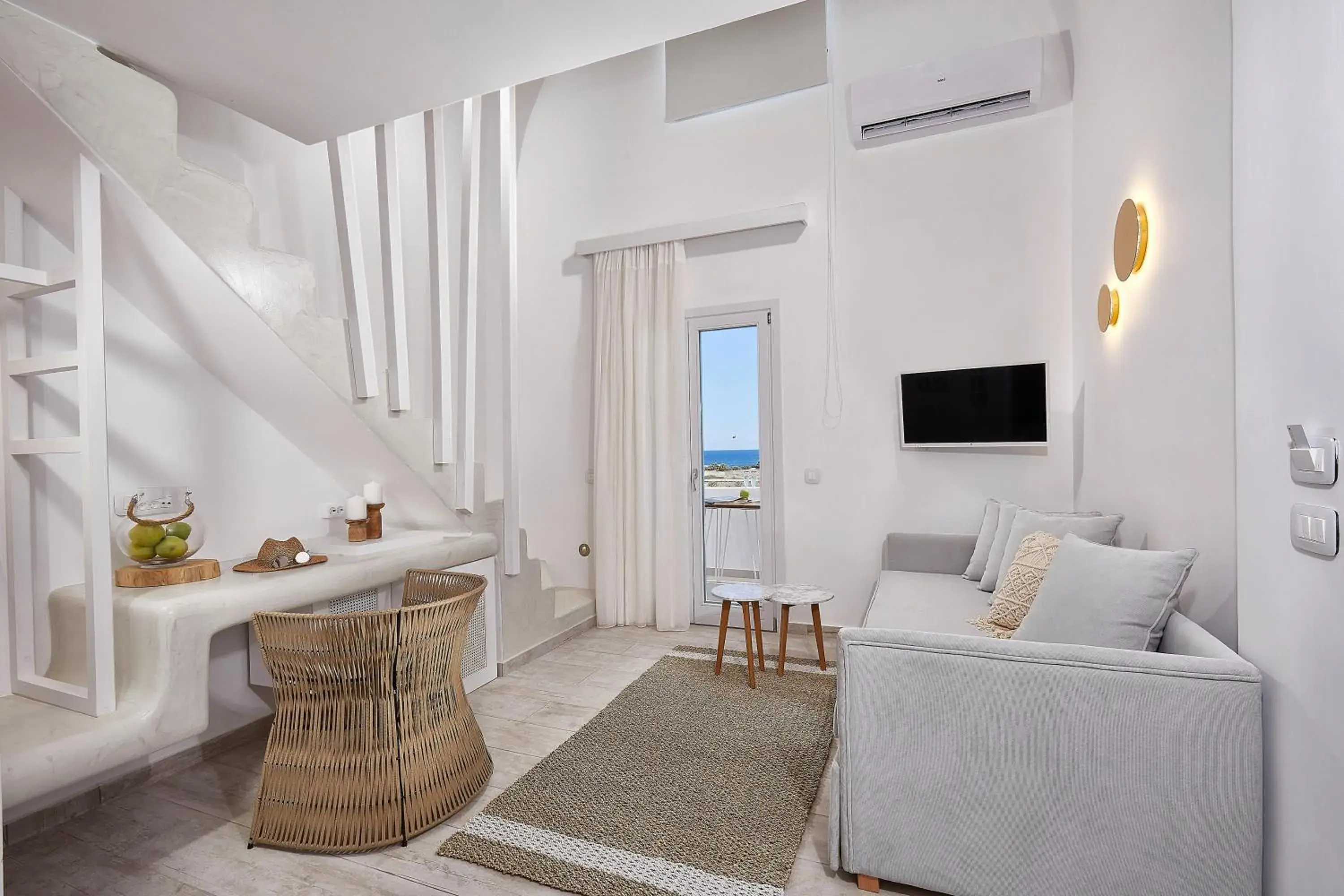 Family Maisonette with Sea View in Petri Suites Family Maisonette with Sea View in Petri Suites
