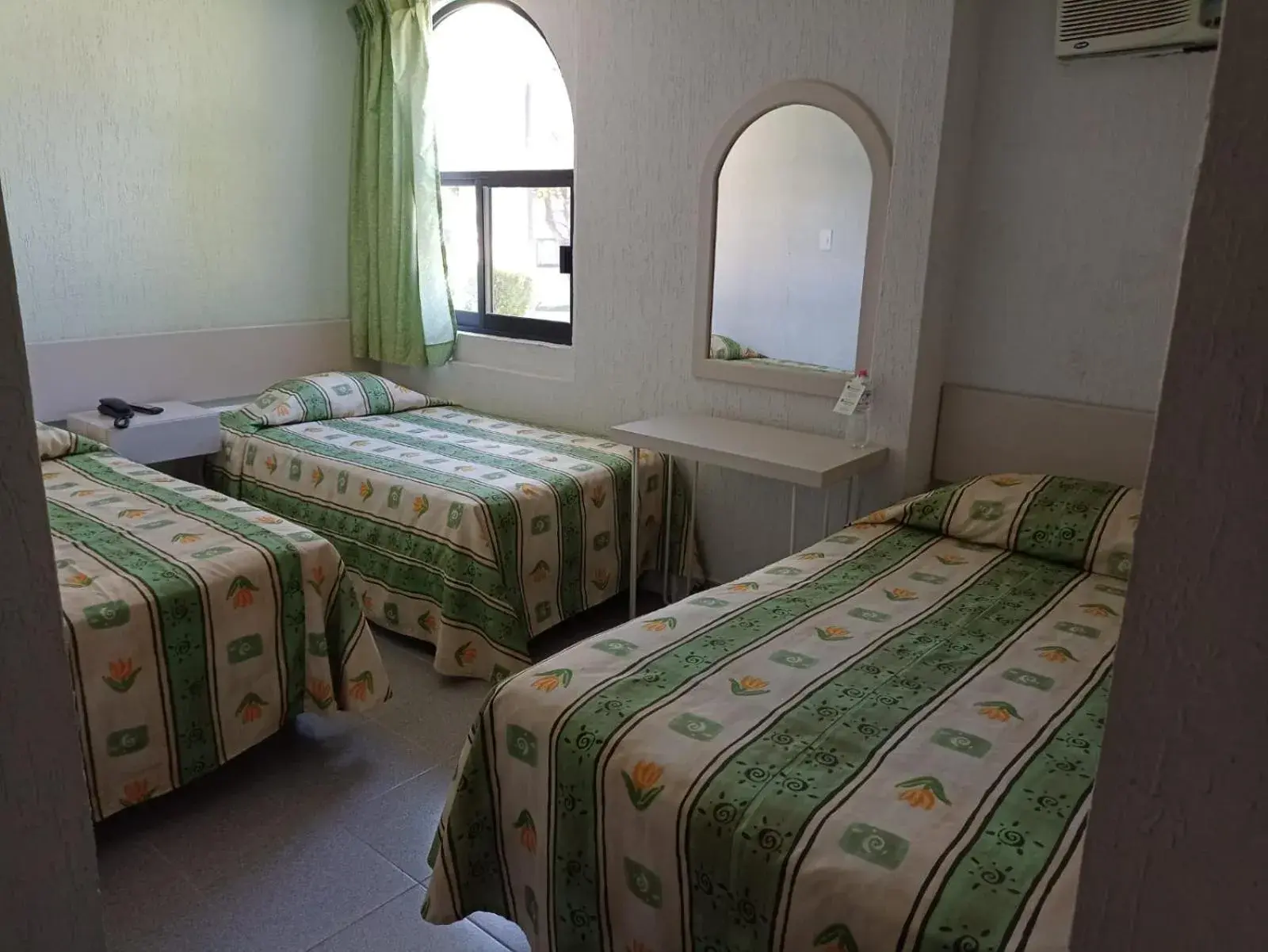 Triple Room in Dorados Conventions & Resort Triple Room in Dorados Conventions & Resort