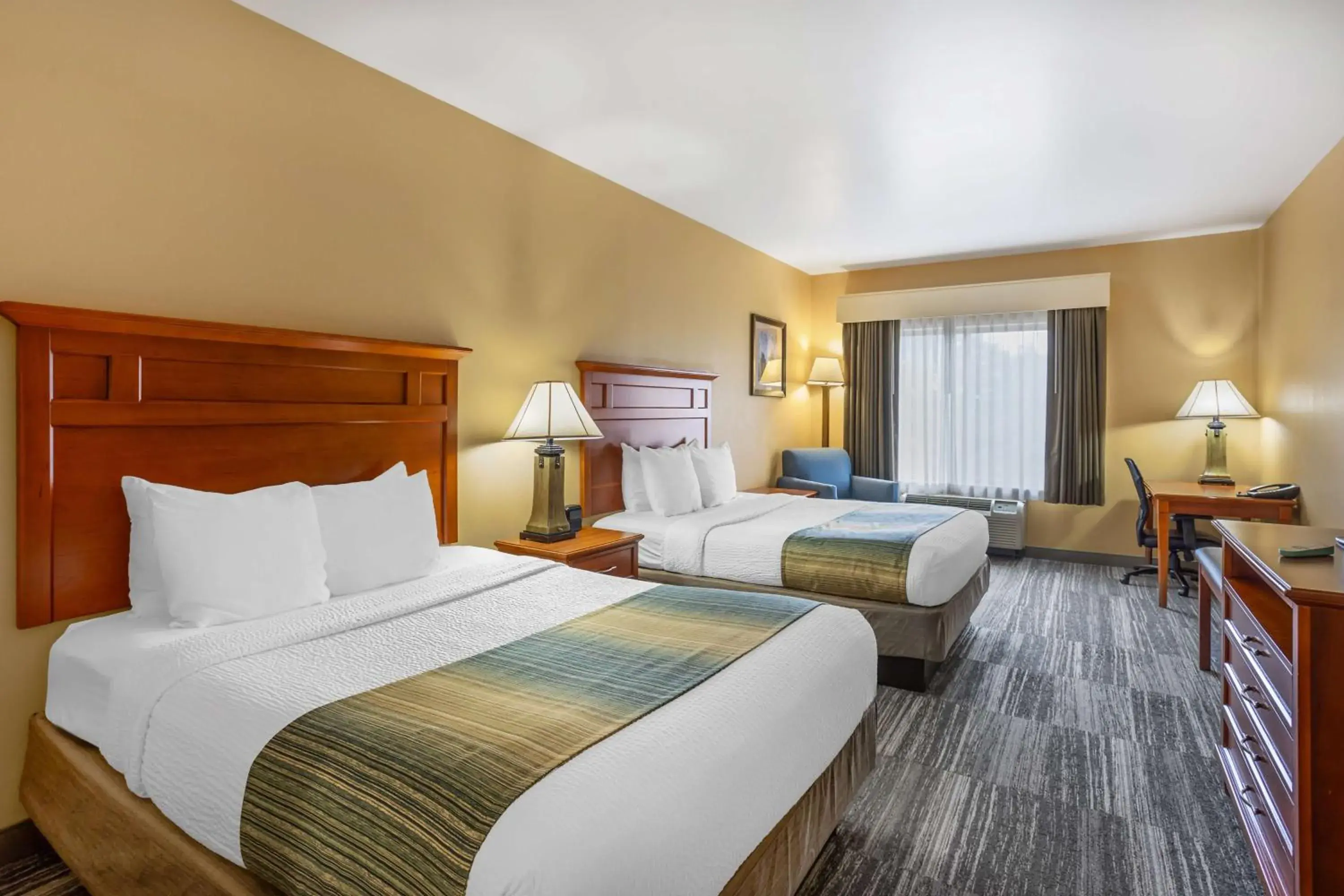 Queen Room with Two Queen Beds - Non Smoking in Best Western PLUS University Park Inn & Suites Queen Room with Two Queen Beds - Non Smoking in Best Western PLUS University Park Inn & Suites
