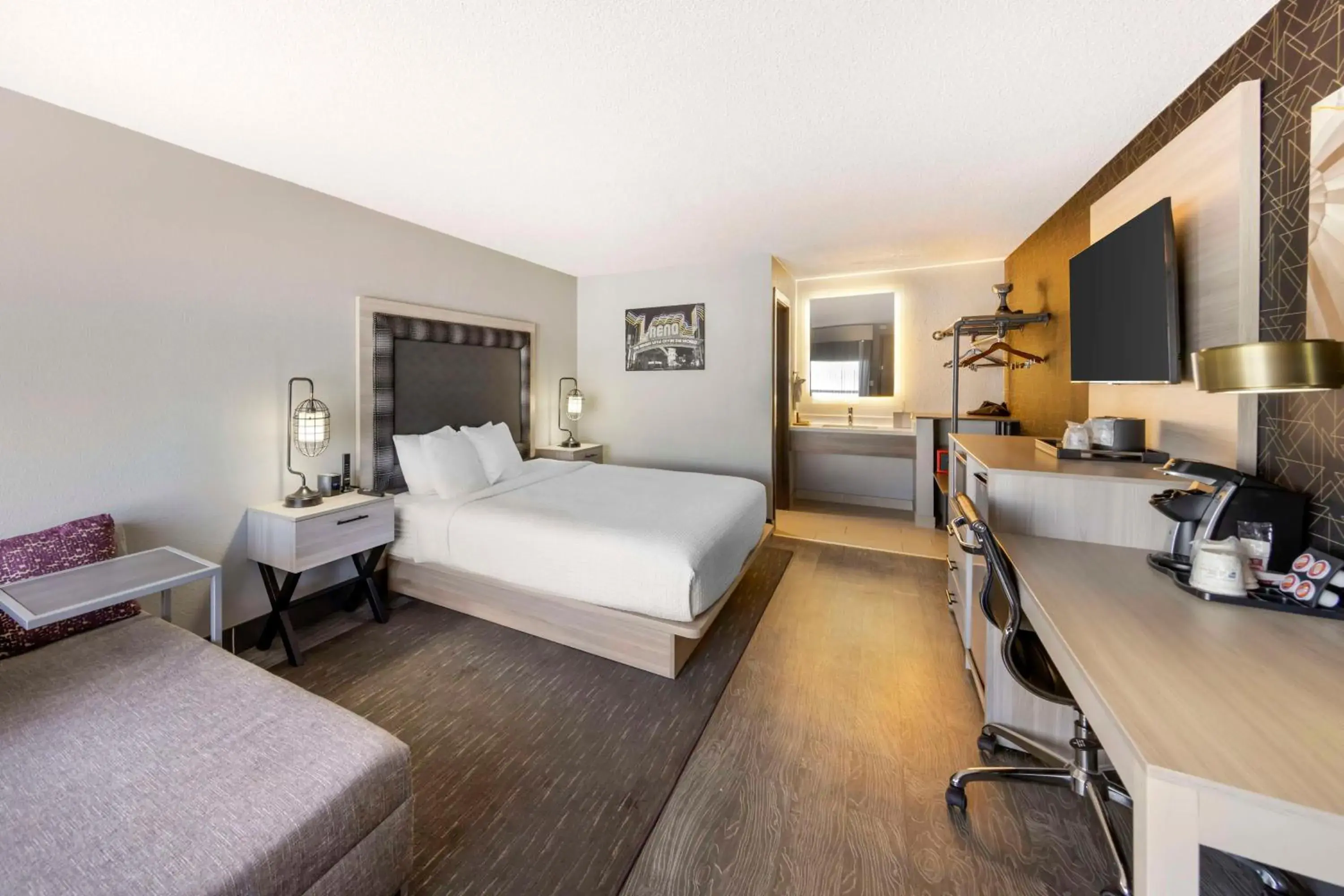 King Room - Non-Smoking in Aiden by Best Western South Reno King Room - Non-Smoking in Aiden by Best Western South Reno