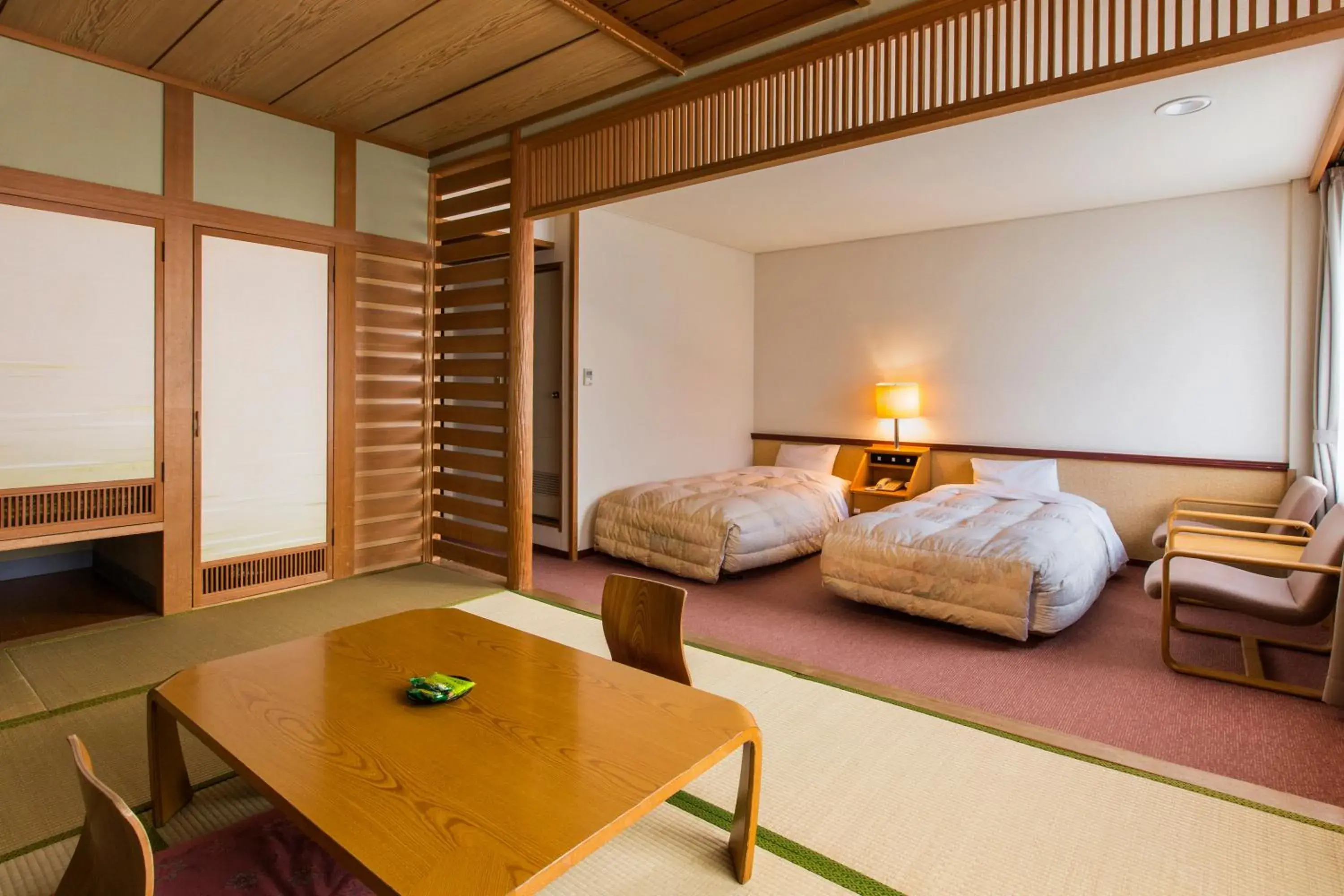 Twin Room with Tatami Area - Non-Smoking in Choyo Tei Twin Room with Tatami Area - Non-Smoking in Choyo Tei