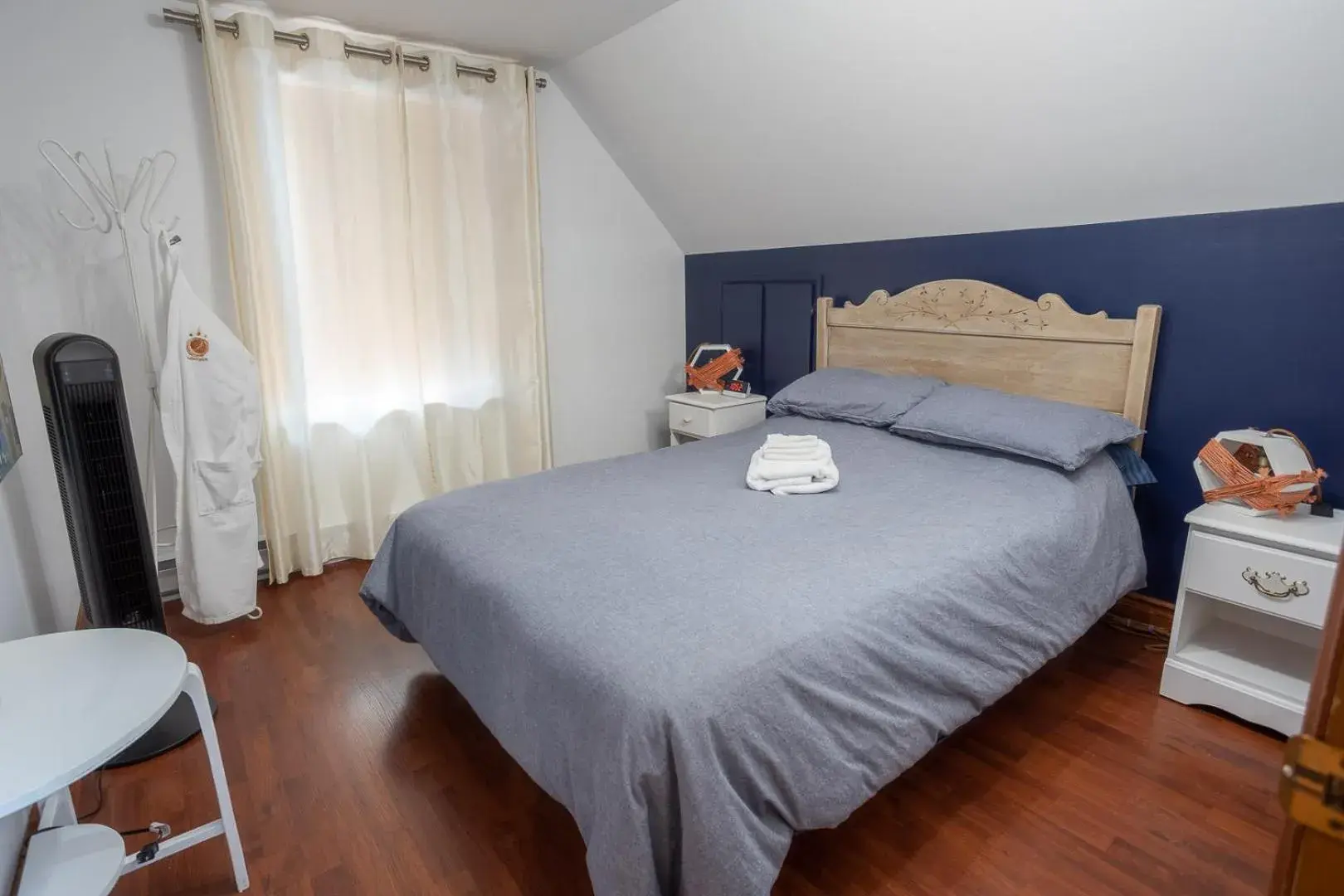 Double Room in Gîte B&B - Aubergélit inc Double Room in Gîte B&B - Aubergélit inc