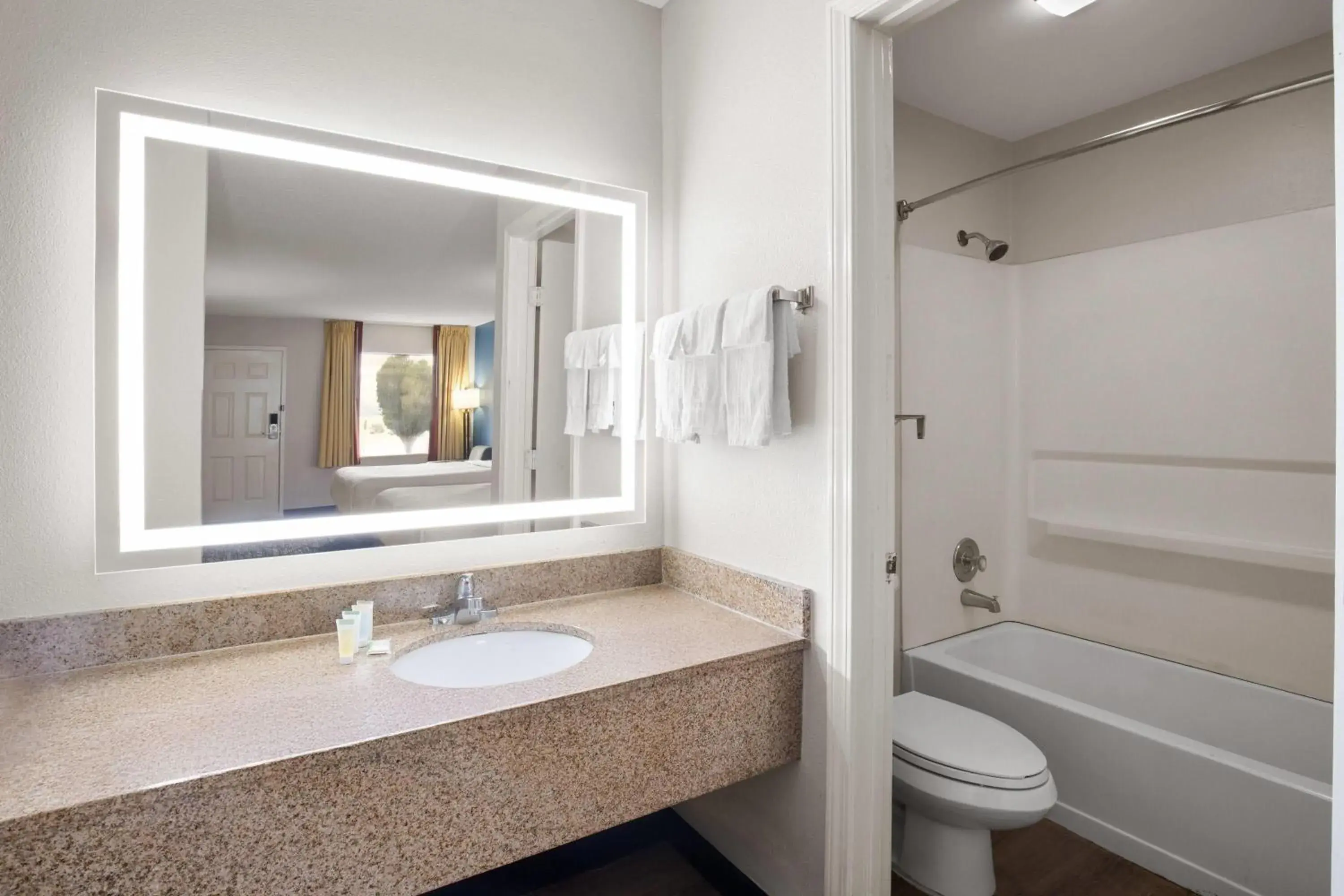 King Studio Suite - Non-Smoking in Baymont by Wyndham Richburg - Chester Area King Studio Suite - Non-Smoking in Baymont by Wyndham Richburg - Chester Area