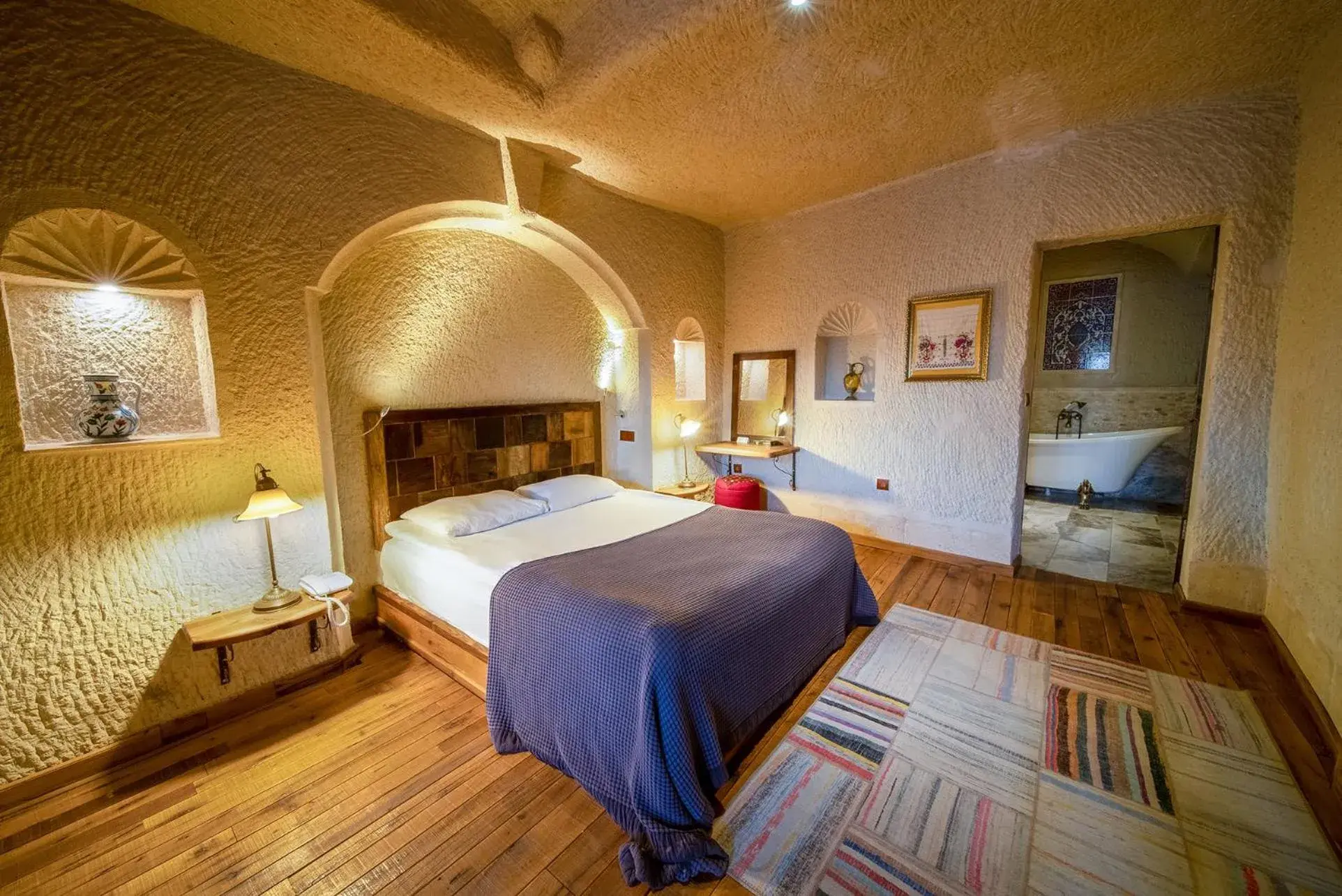 Suite with Mountain View in Seki Cave Suites Suite with Mountain View in Seki Cave Suites