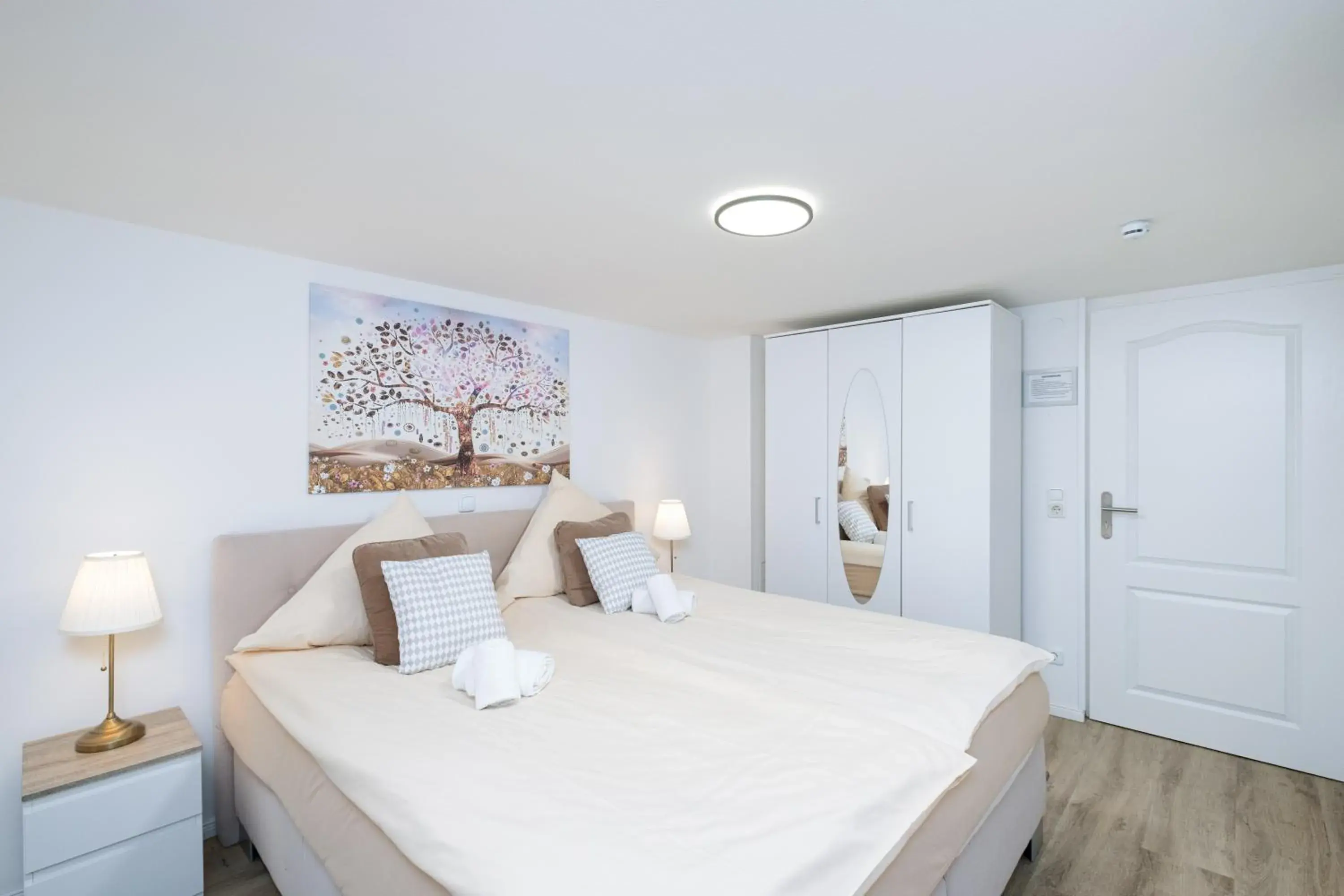 Budget Single Room - single occupancy in Gästehaus "Kleines Stadtidyll" -Zimmer und Apartments Budget Single Room - single occupancy in Gästehaus "Kleines Stadtidyll" -Zimmer und Apartments