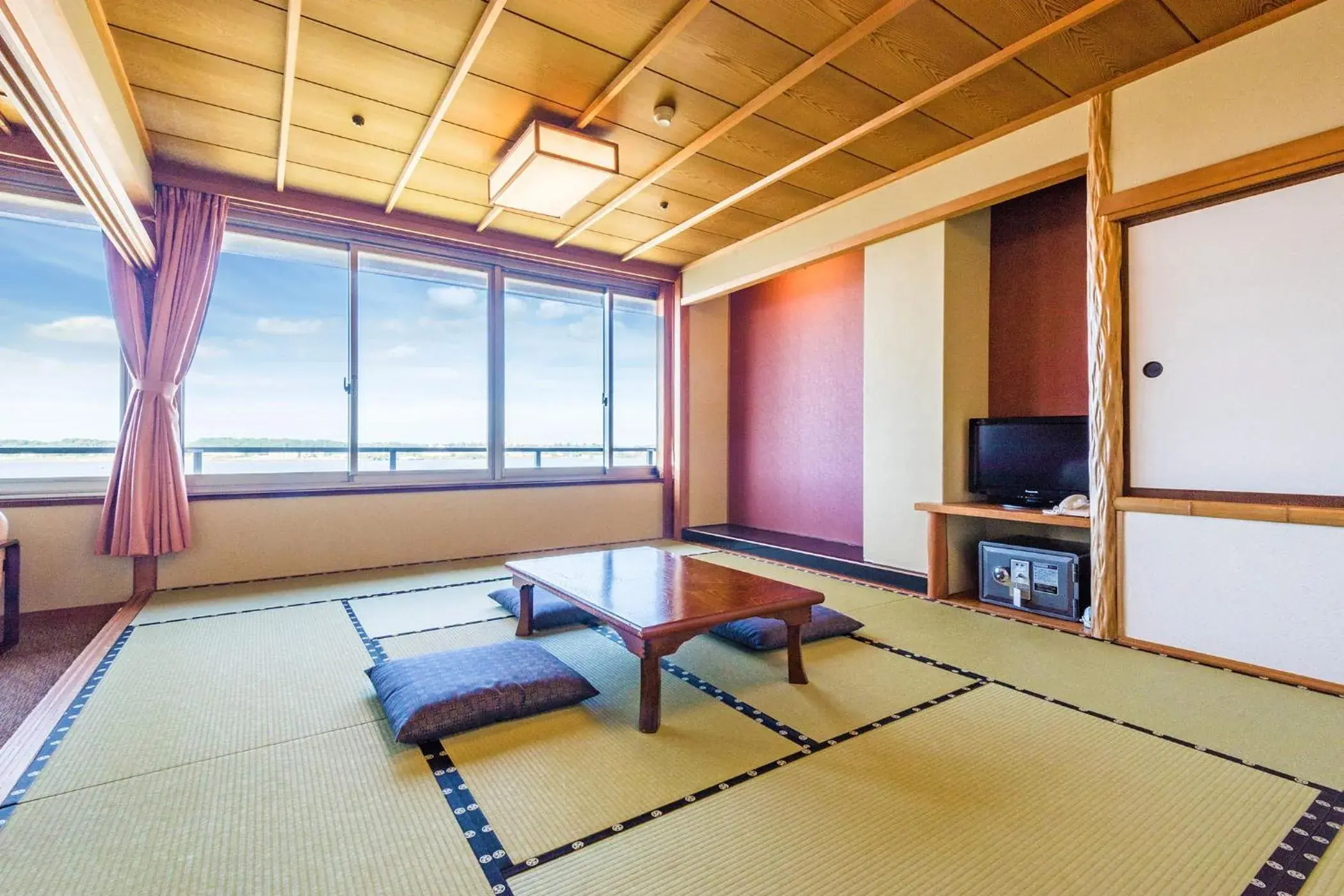 Standard Japanese-Style-Room 38 square yards - single occupancy - Indoor Bath - Non-Smoking in Ooedo Onsen Monogatari Nagayama Standard Japanese-Style-Room 38 square yards - single occupancy - Indoor Bath - Non-Smoking in Ooedo Onsen Monogatari Nagayama