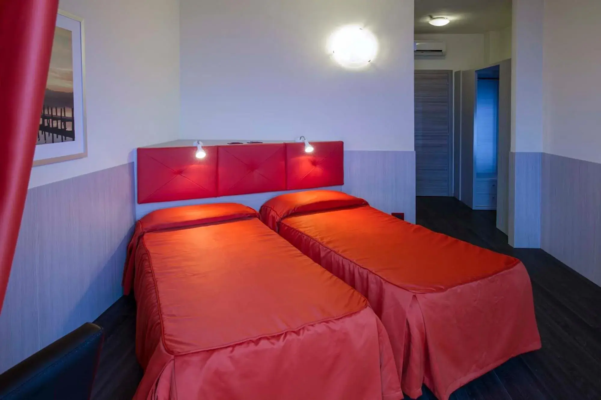 Double Room With Balcony and Partial Lake View in Hotel Sole Malcesine Double Room With Balcony and Partial Lake View in Hotel Sole Malcesine