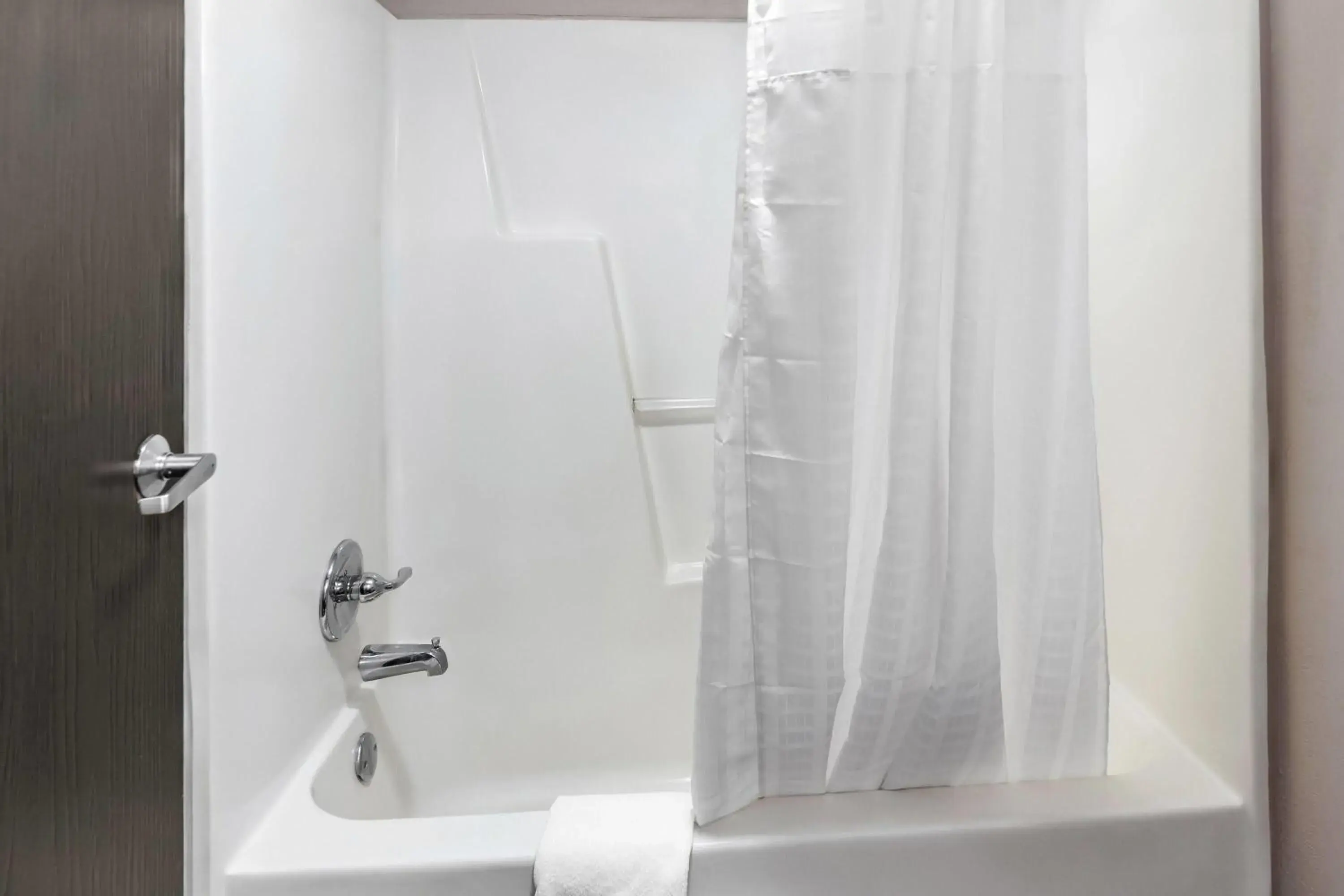 King Room - Non-Smoking in Super 8 by Wyndham Columbia King Room - Non-Smoking in Super 8 by Wyndham Columbia