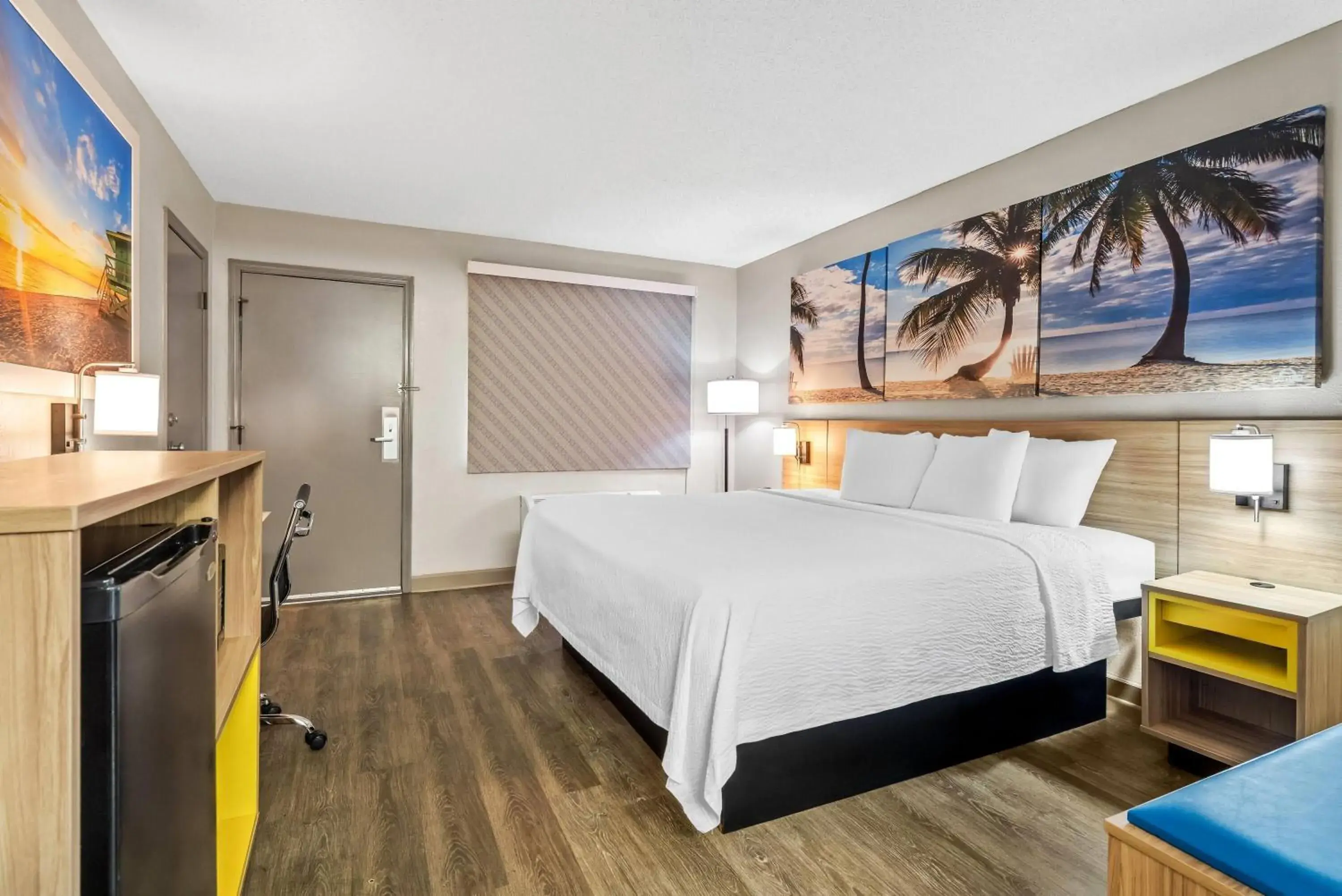 King Room - Disability Access/Non-Smoking in Days Inn by Wyndham Jacksonville NC King Room - Disability Access/Non-Smoking in Days Inn by Wyndham Jacksonville NC