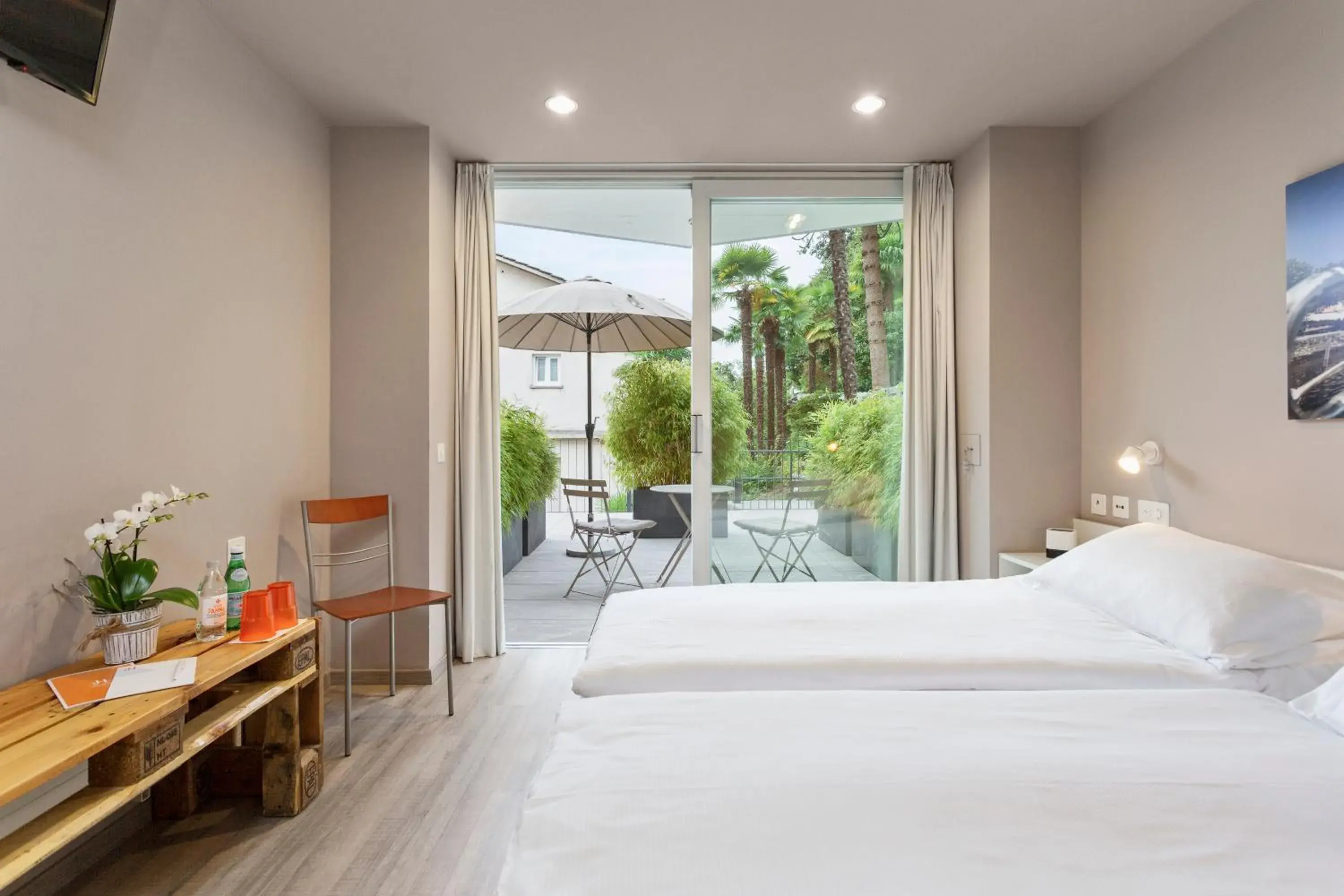 Economy Double Room in Jazz Hotel Ascona Economy Double Room in Jazz Hotel Ascona