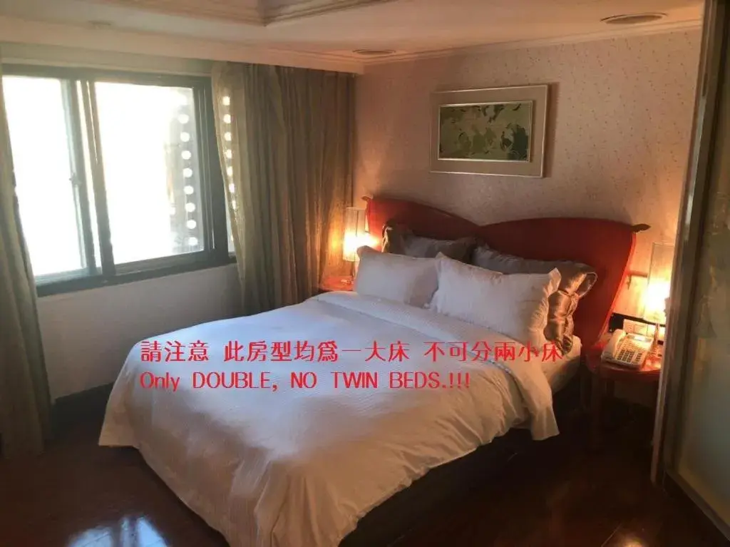 Deluxe Double Room in The Moon Hotel Deluxe Double Room in The Moon Hotel