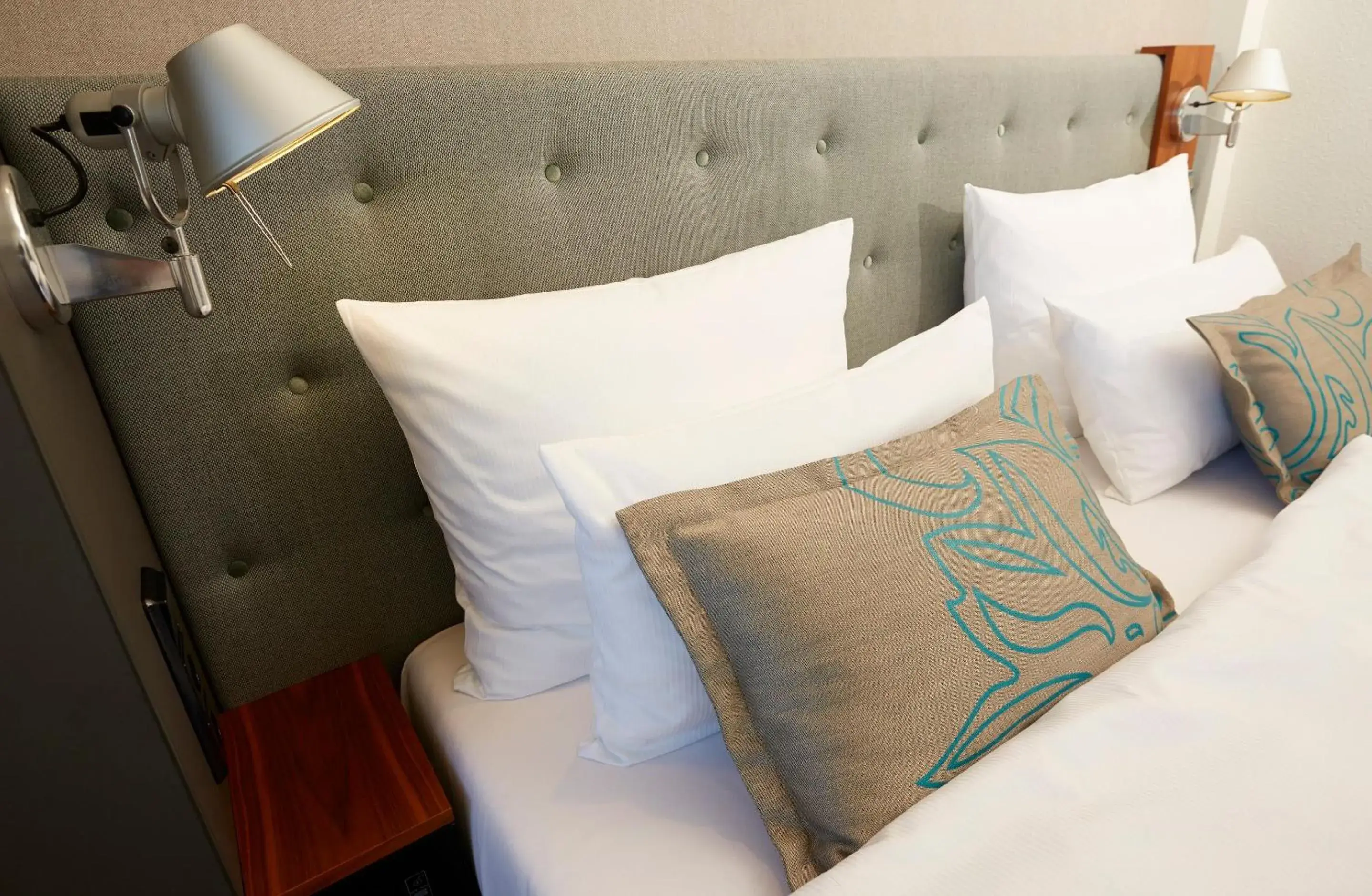 Room with King Size bed in Motel One Essen Room with King Size bed in Motel One Essen