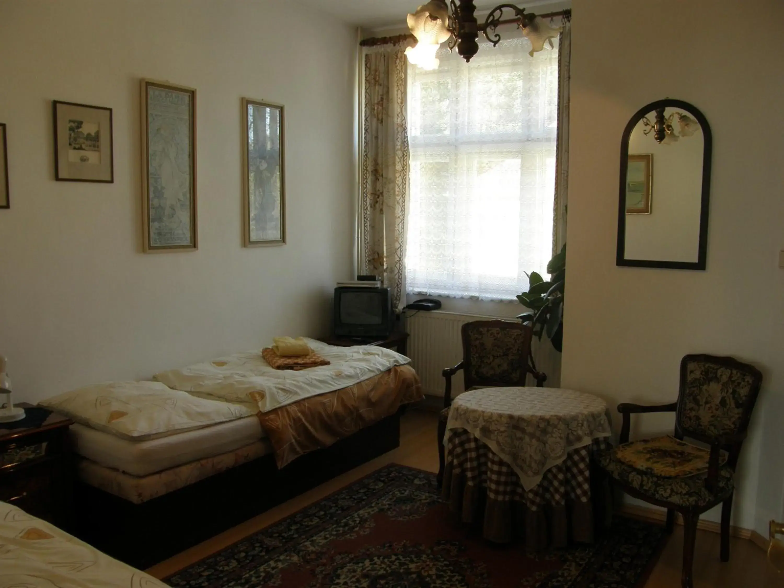 Twin Room with Extra Bed (3 Adults) in Hotel Garni Twin Room with Extra Bed (3 Adults) in Hotel Garni