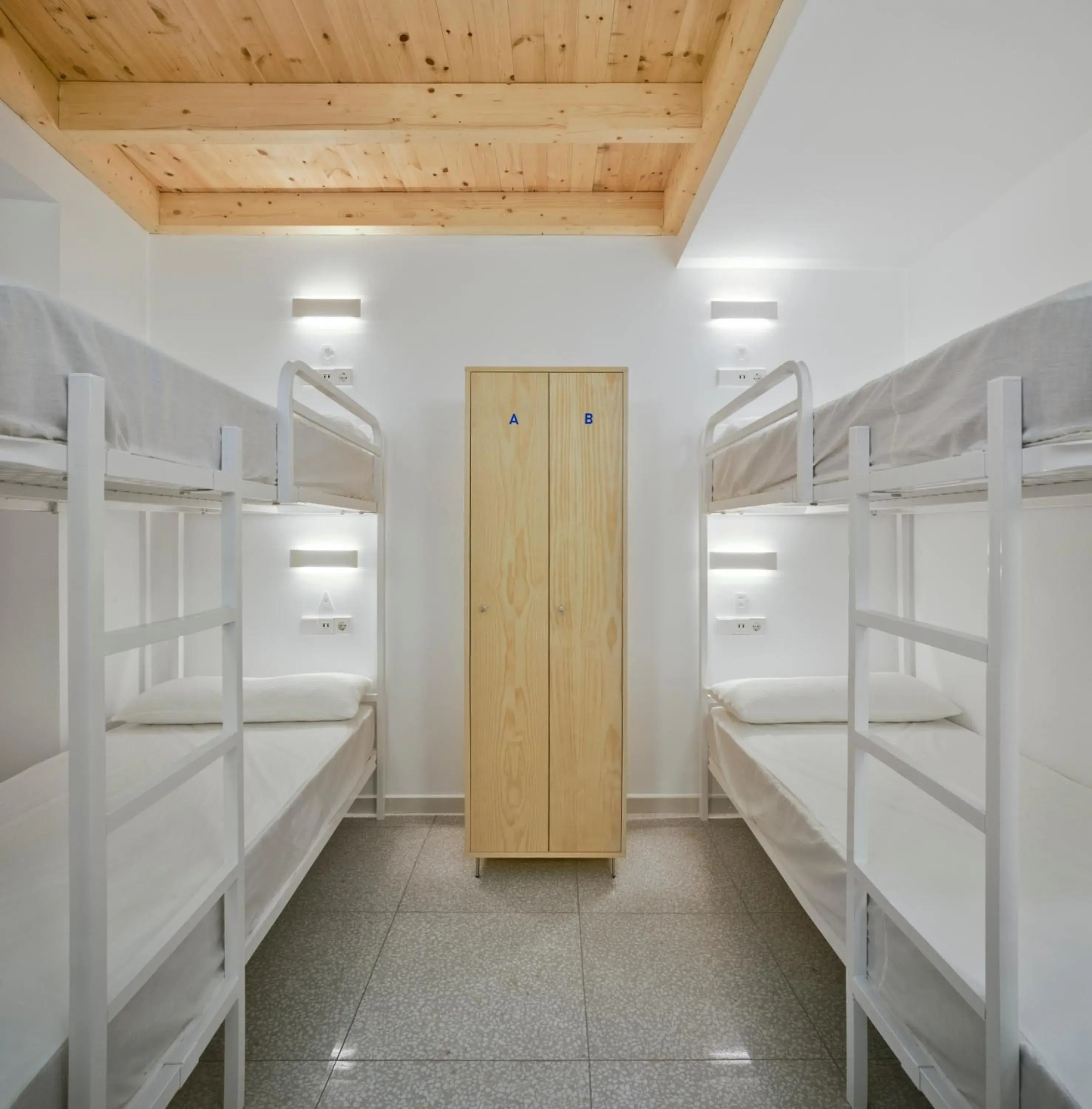 6-Bed Mixed Dormitory Room in Loop INN Hostel Cartagena 6-Bed Mixed Dormitory Room in Loop INN Hostel Cartagena