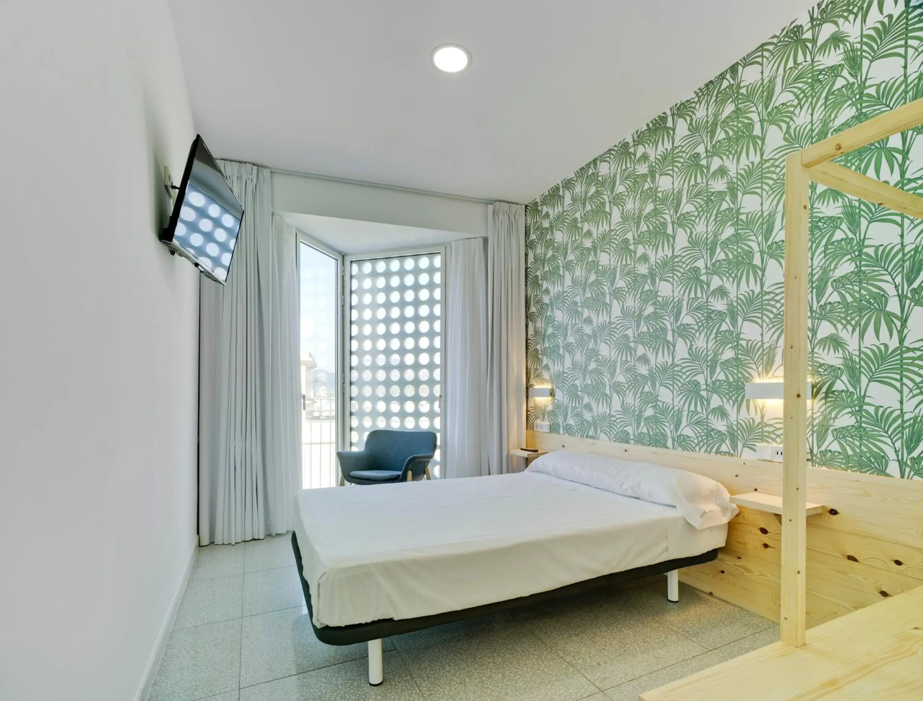 Double Room with Mountain View in Loop INN Hostel Cartagena Double Room with Mountain View in Loop INN Hostel Cartagena