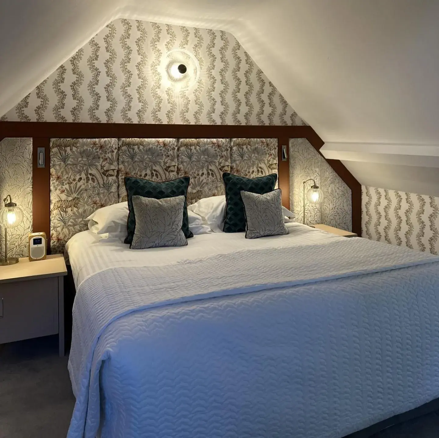 Apartment with Terrace in Jesmond Dene House Apartment with Terrace in Jesmond Dene House