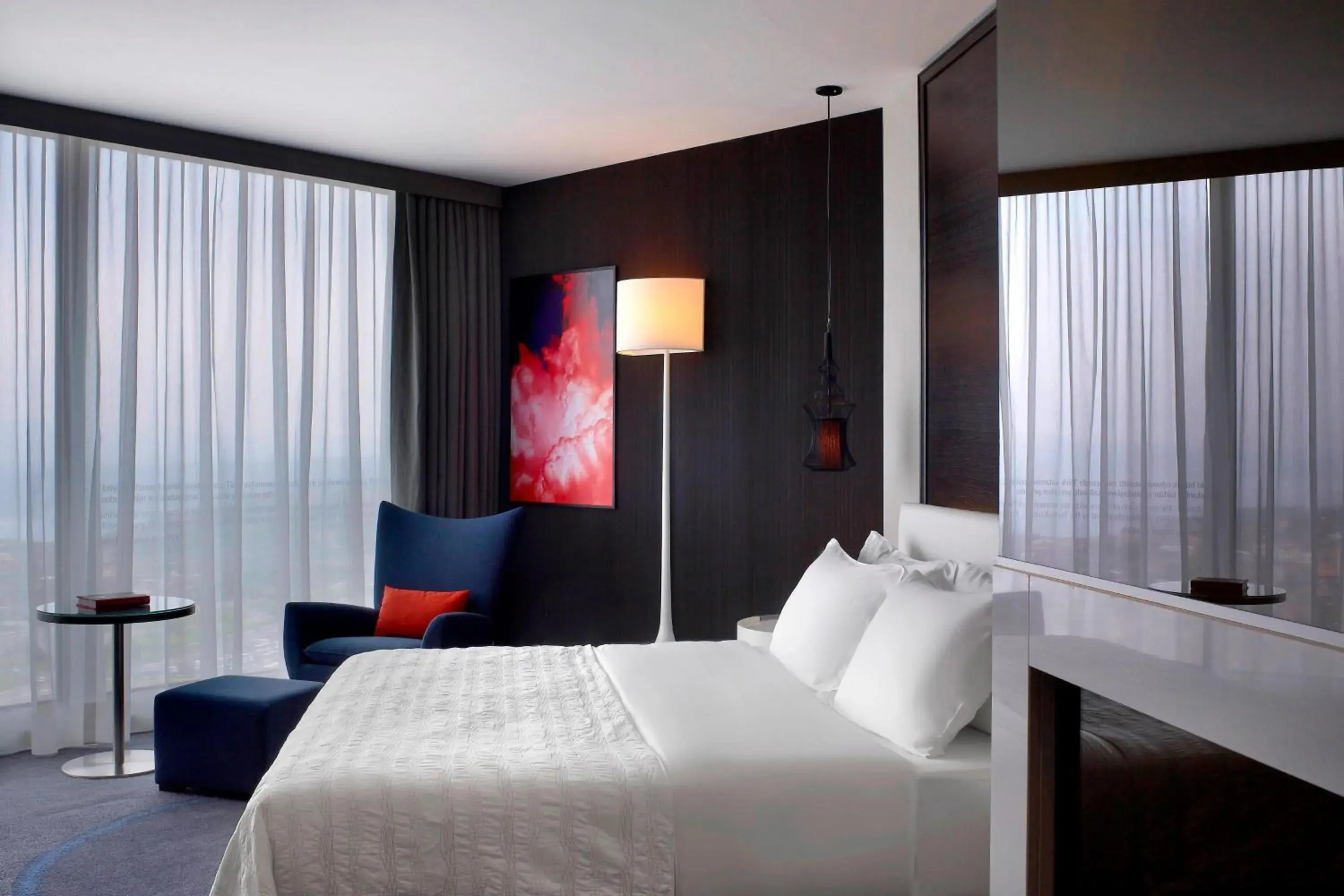 Signature King Suite with Bosphorus View - Club Lounge Access in Le Meridien Istanbul Etiler Signature King Suite with Bosphorus View - Club Lounge Access in Le Meridien Istanbul Etiler