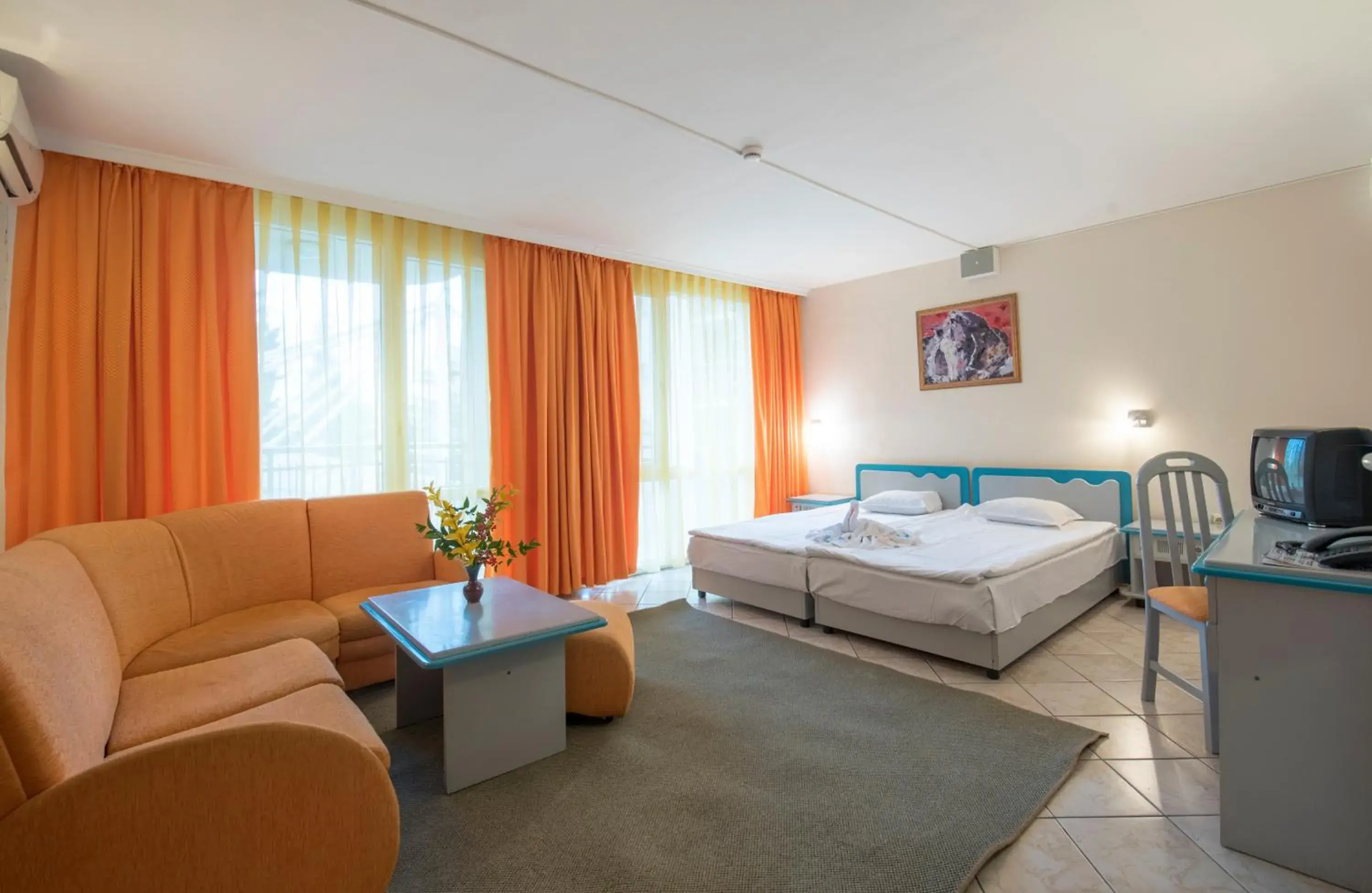 Two-Bedroom Apartment (4 Adults) in Hotel Iskar & Aquapark - All Inclusive Two-Bedroom Apartment (4 Adults) in Hotel Iskar & Aquapark - All Inclusive