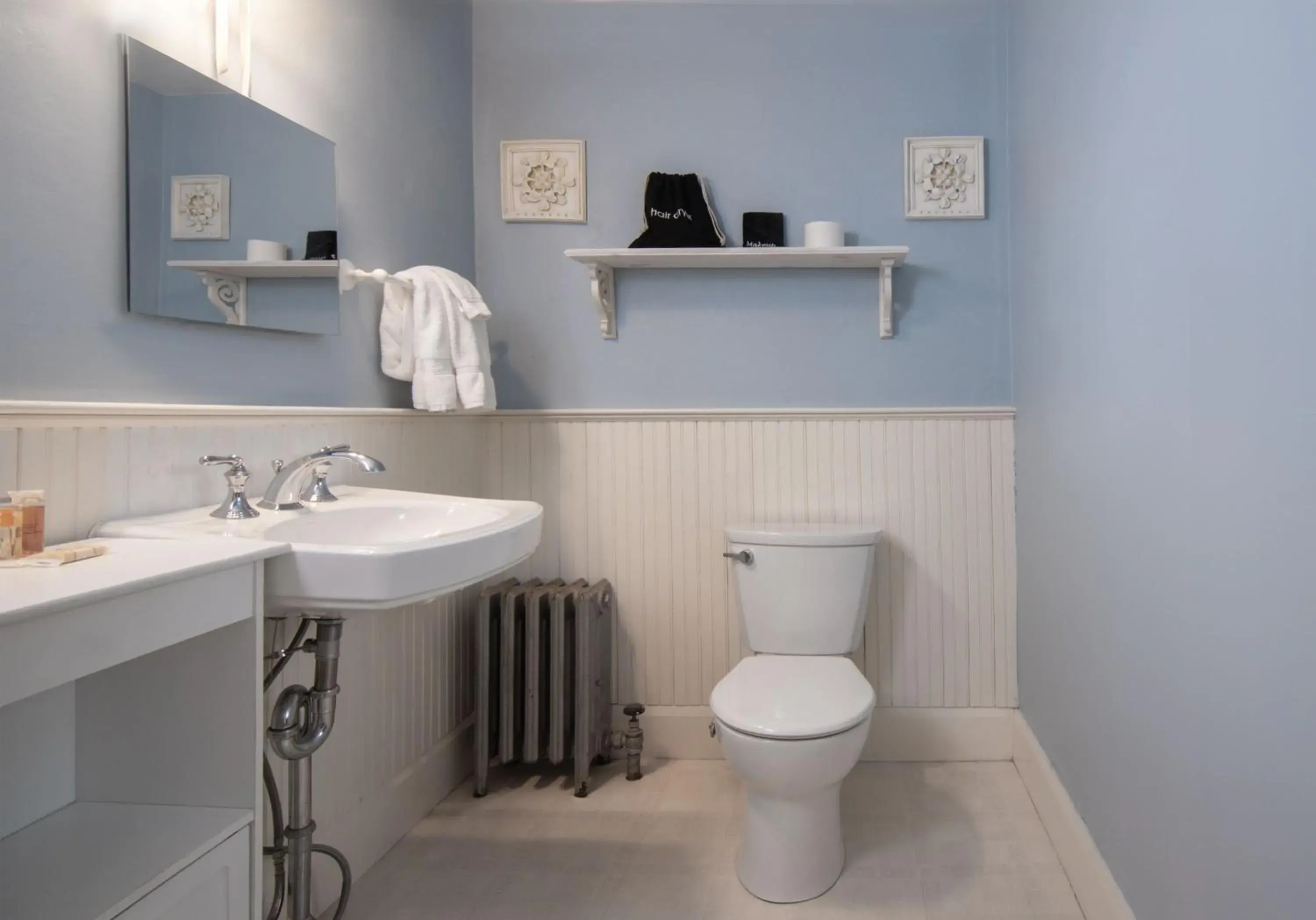 Standard Double Room in The Monadnock Inn Standard Double Room in The Monadnock Inn