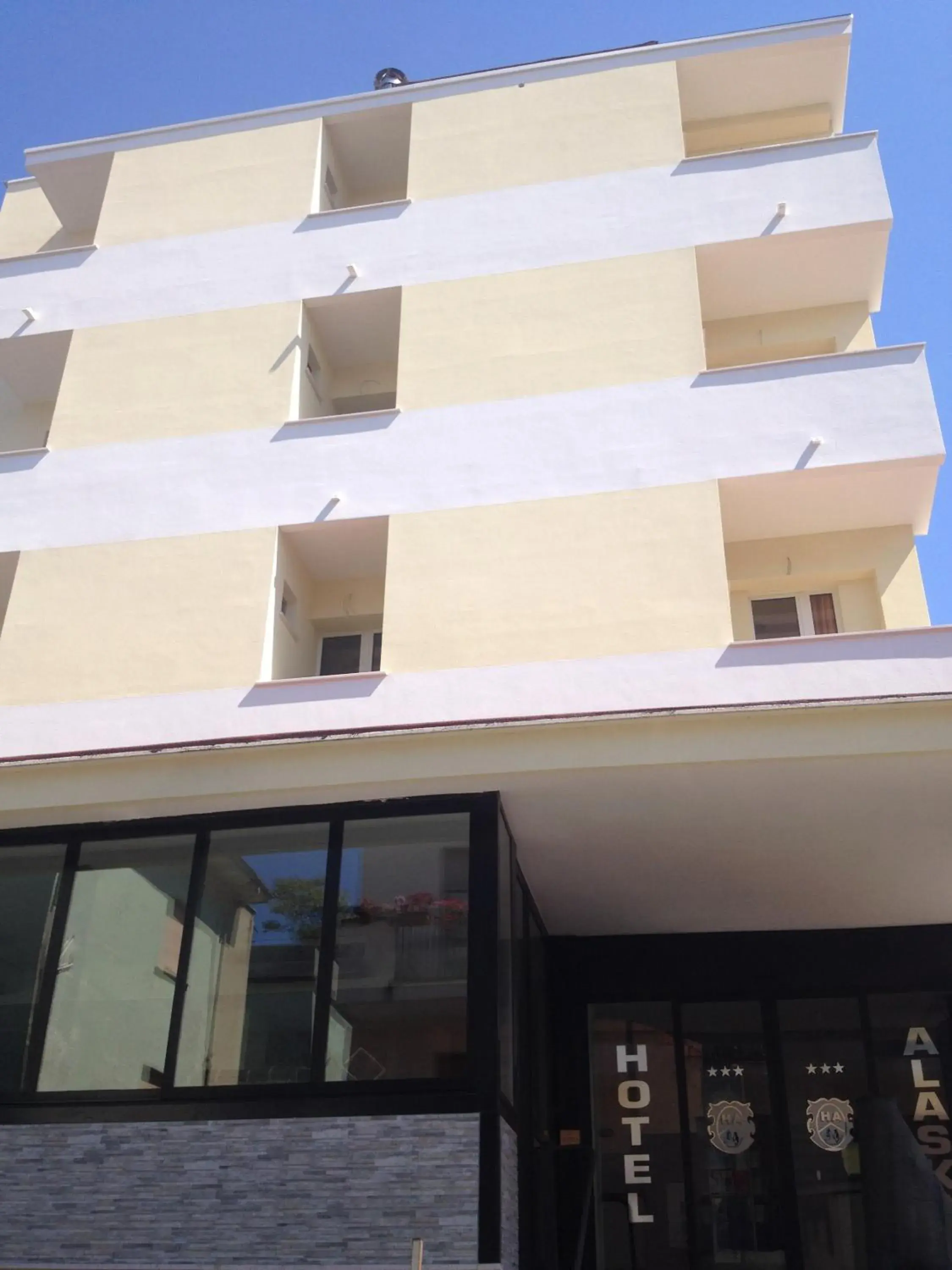 Hotel Alaska Hotel Alaska