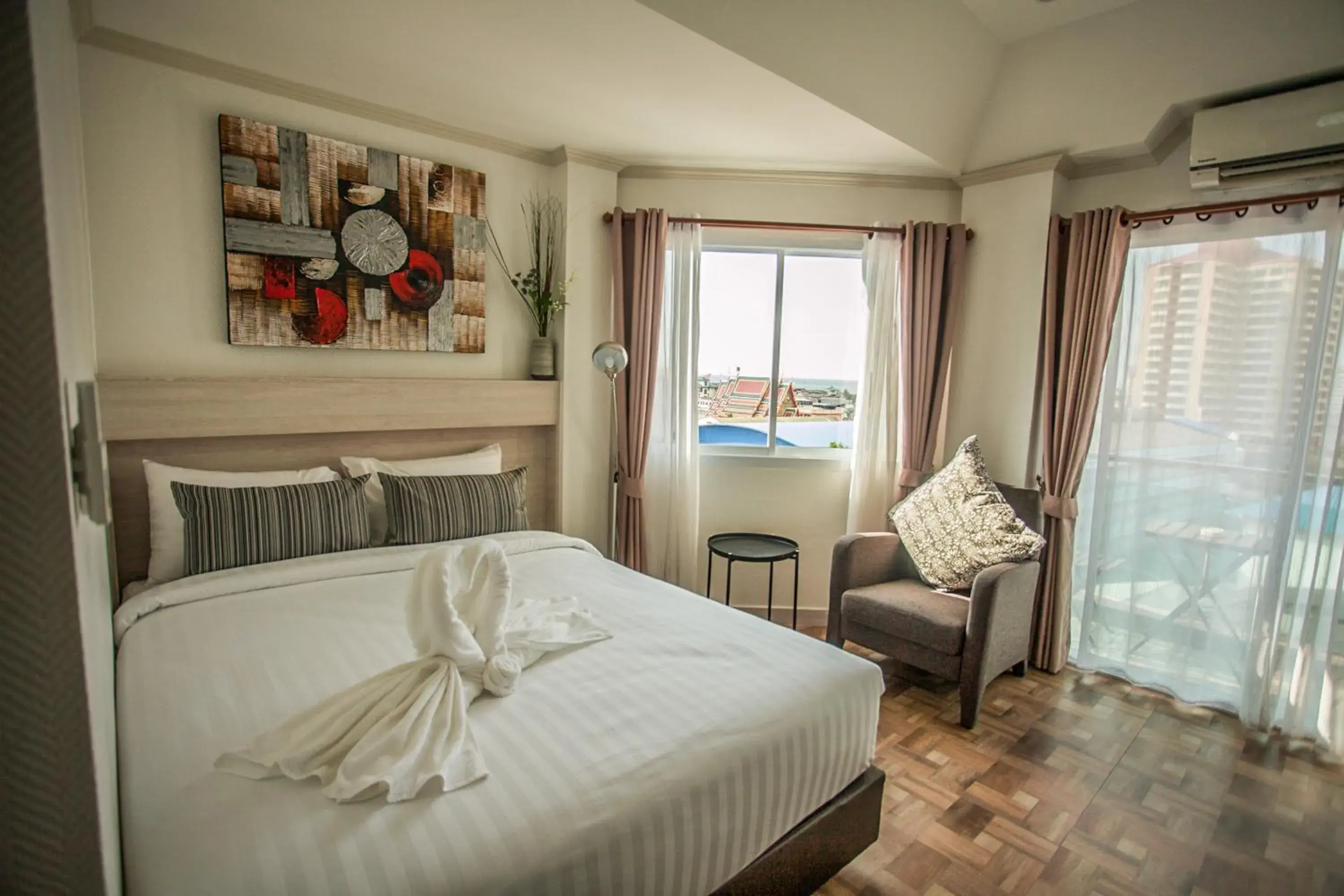 Superior Double or Twin Room with City View in City View Residence Superior Double or Twin Room with City View in City View Residence