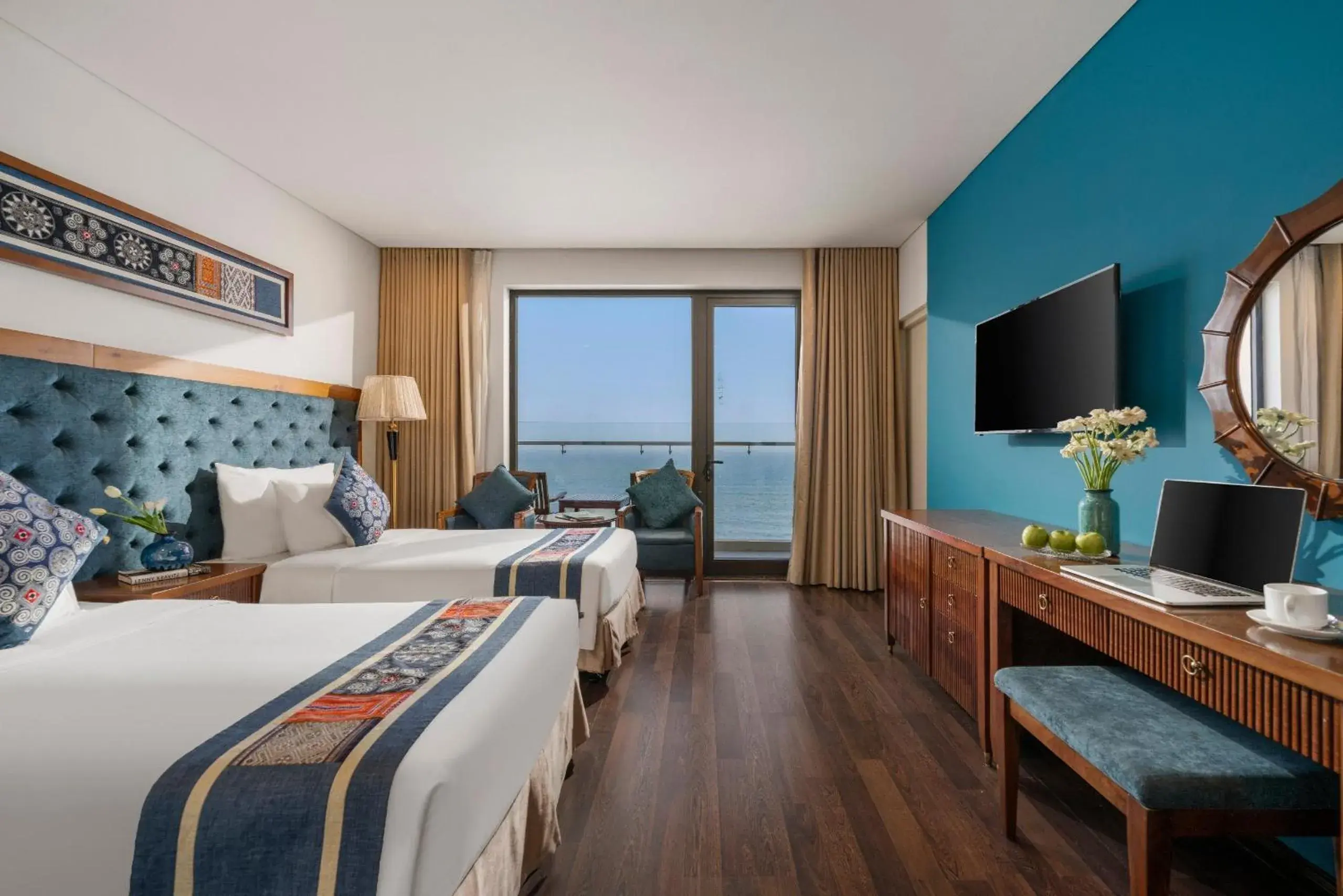 Premier Twin Room with Balcony - Ocean Front in Balcona Hotel Da Nang Premier Twin Room with Balcony - Ocean Front in Balcona Hotel Da Nang