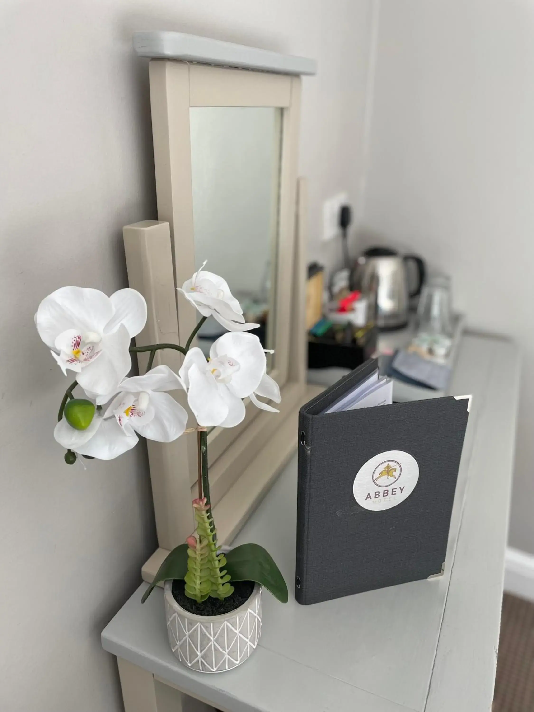 Deluxe Double Room - Room 1 in The Abbey Hotel Deluxe Double Room - Room 1 in The Abbey Hotel