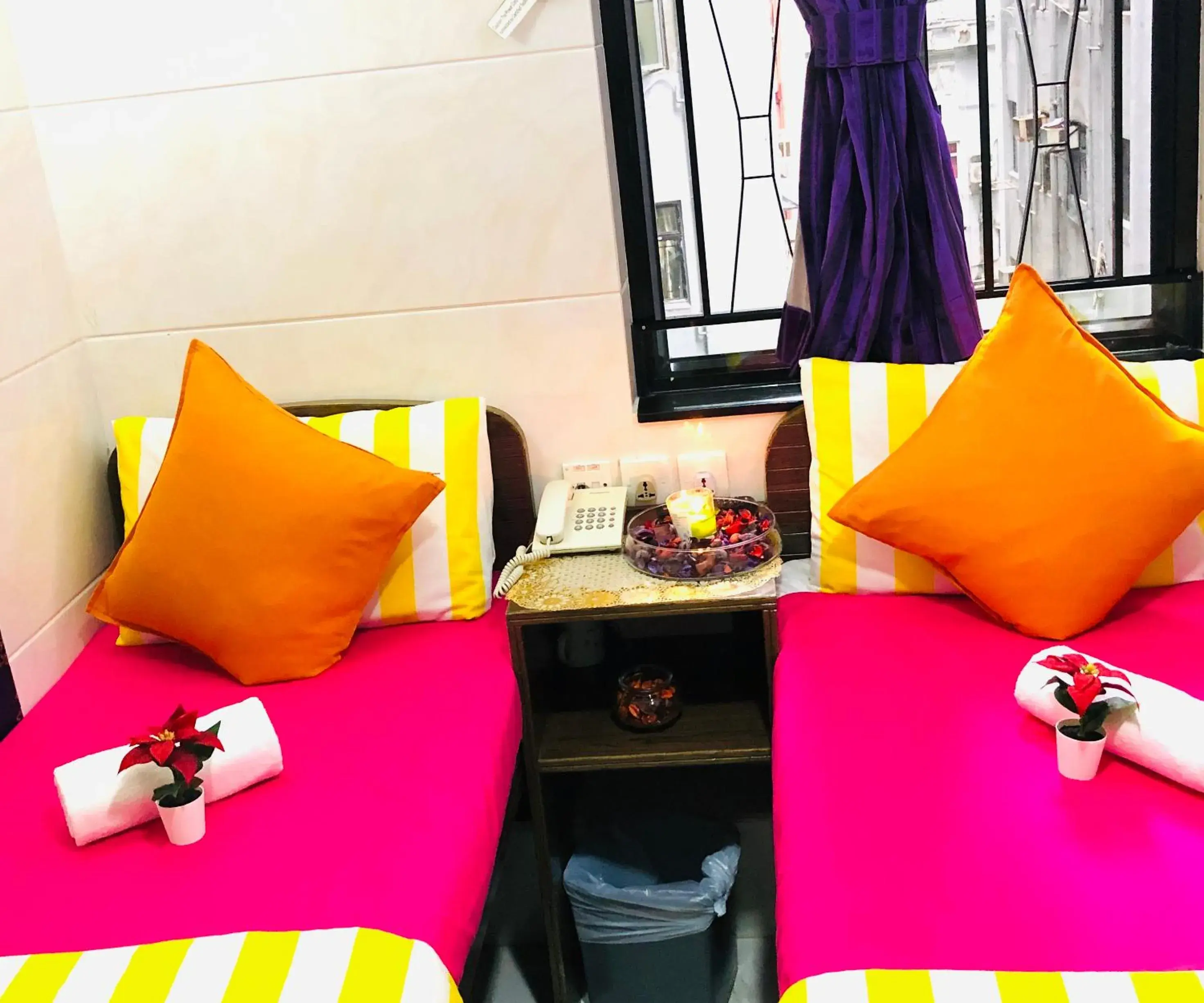 Twin Room in Delta Lounge Twin Room in Delta Lounge