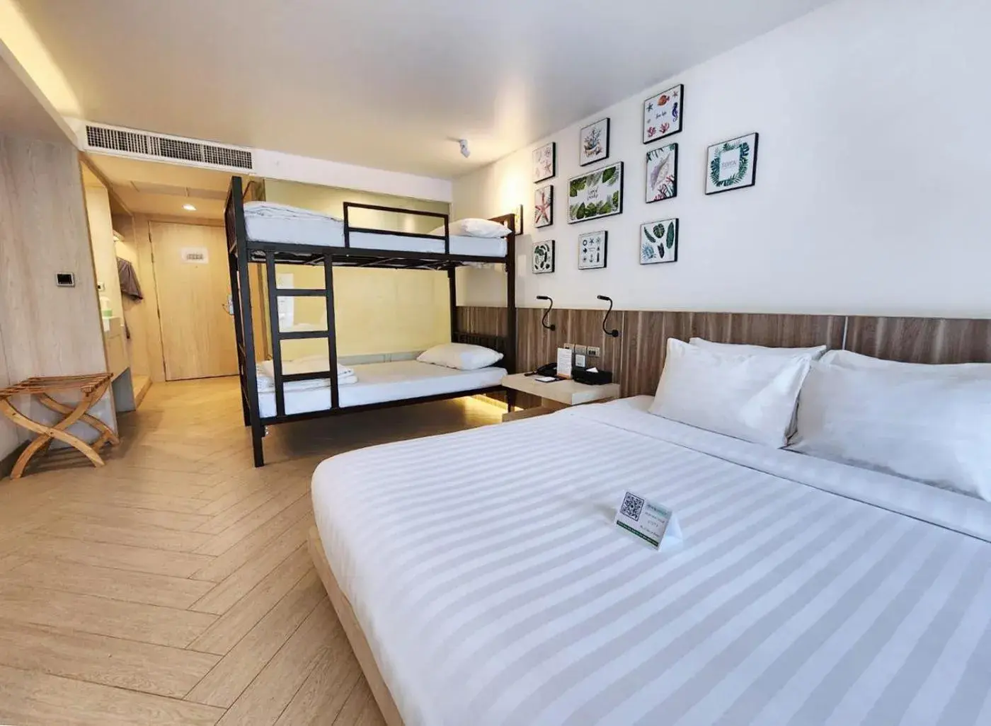 Family Room with Balcony in Golden Tulip Pattaya Beachfront Resort Family Room with Balcony in Golden Tulip Pattaya Beachfront Resort