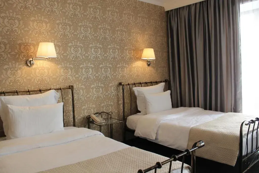 Standard Twin Room in Redline Hotel Standard Twin Room in Redline Hotel