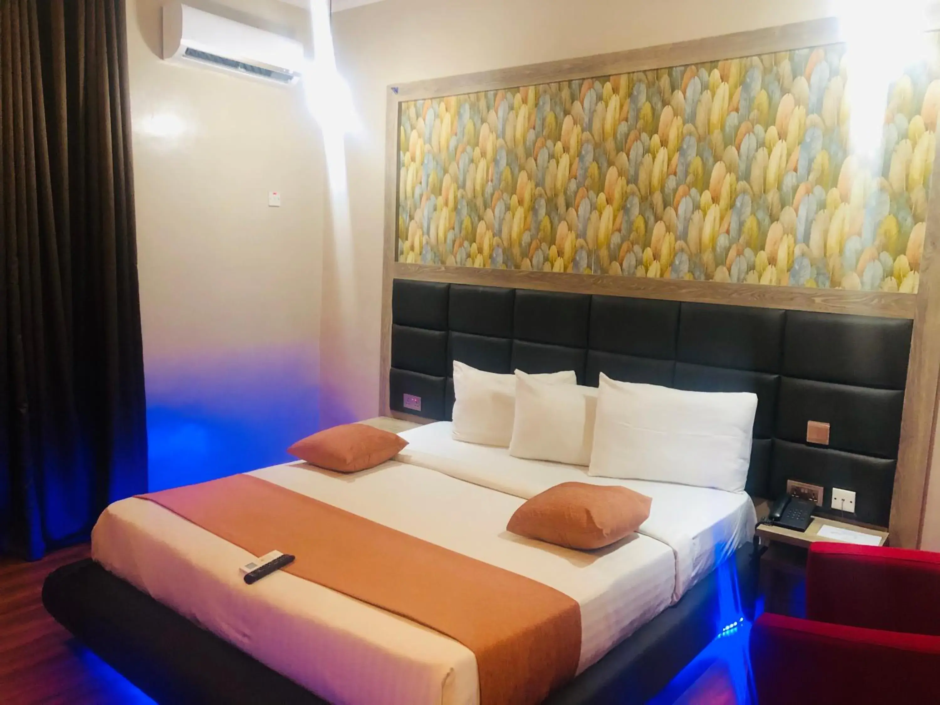 Deluxe King Room in Mayor's & Diplomat Suite - GRA Deluxe King Room in Mayor's & Diplomat Suite - GRA