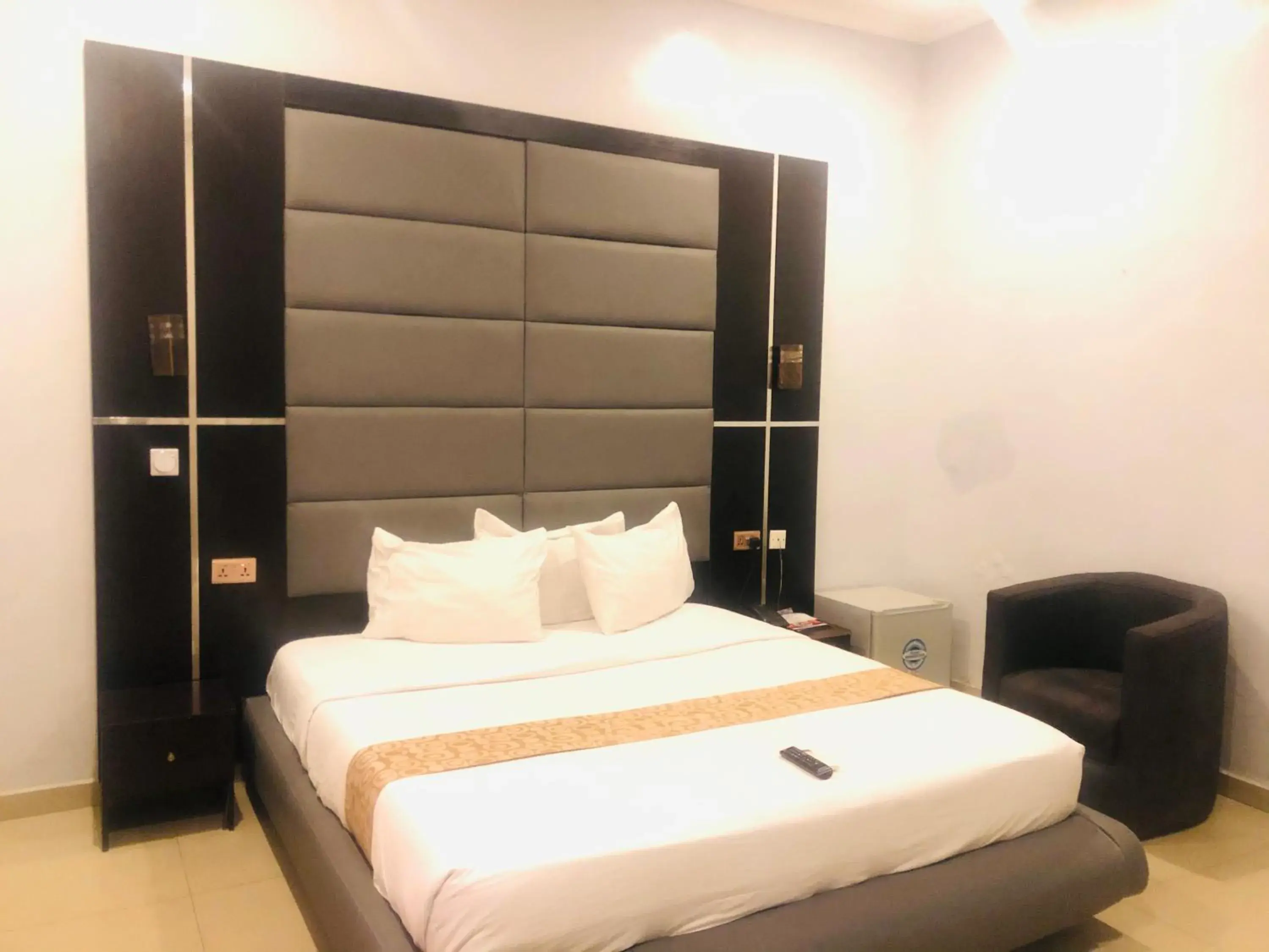 Deluxe Room in Mayor's & Diplomat Suite Deluxe Room in Mayor's & Diplomat Suite