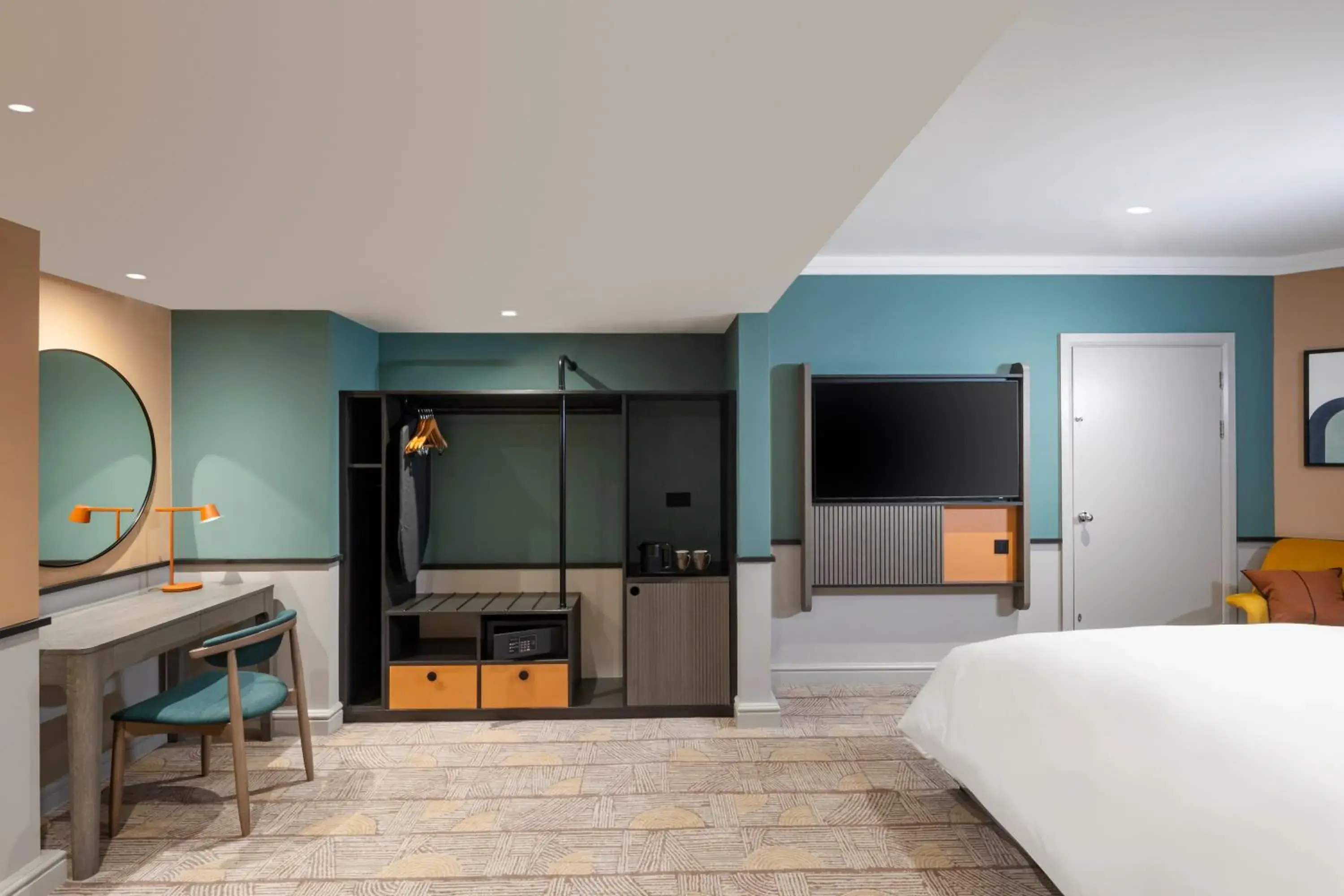 Standard Super King Room - Accessible in voco Fareham - Solent by IHG Standard Super King Room - Accessible in voco Fareham - Solent by IHG