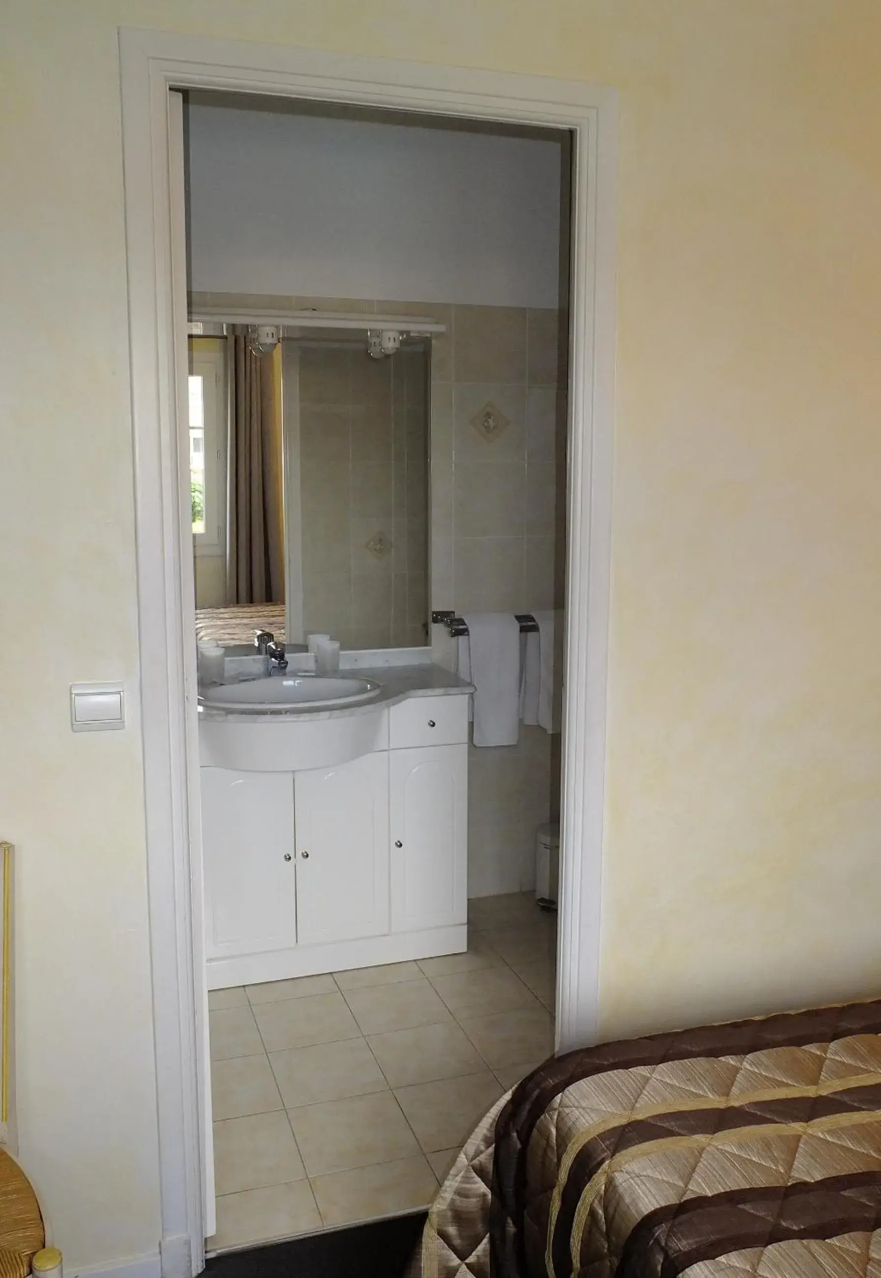 Superior Double or Twin Room in Hotel du Bosquet Superior Double or Twin Room in Hotel du Bosquet