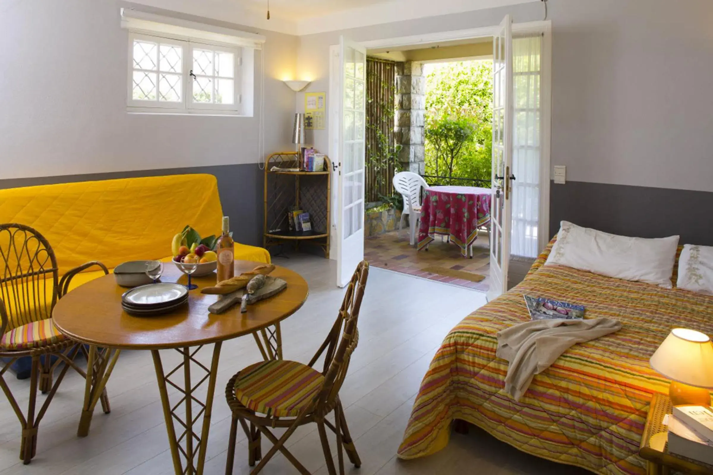 Studio (3 Adults) in Hotel du Bosquet Studio (3 Adults) in Hotel du Bosquet