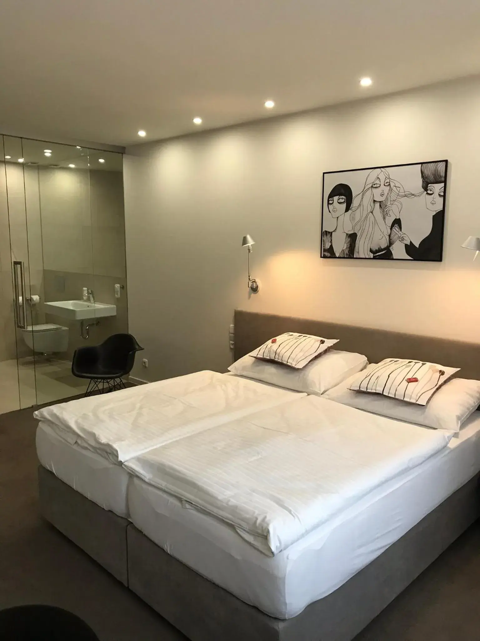 Comfort Business Double or Twin Room with Street View in Rozmaryn Hotel B&B Comfort Business Double or Twin Room with Street View in Rozmaryn Hotel B&B