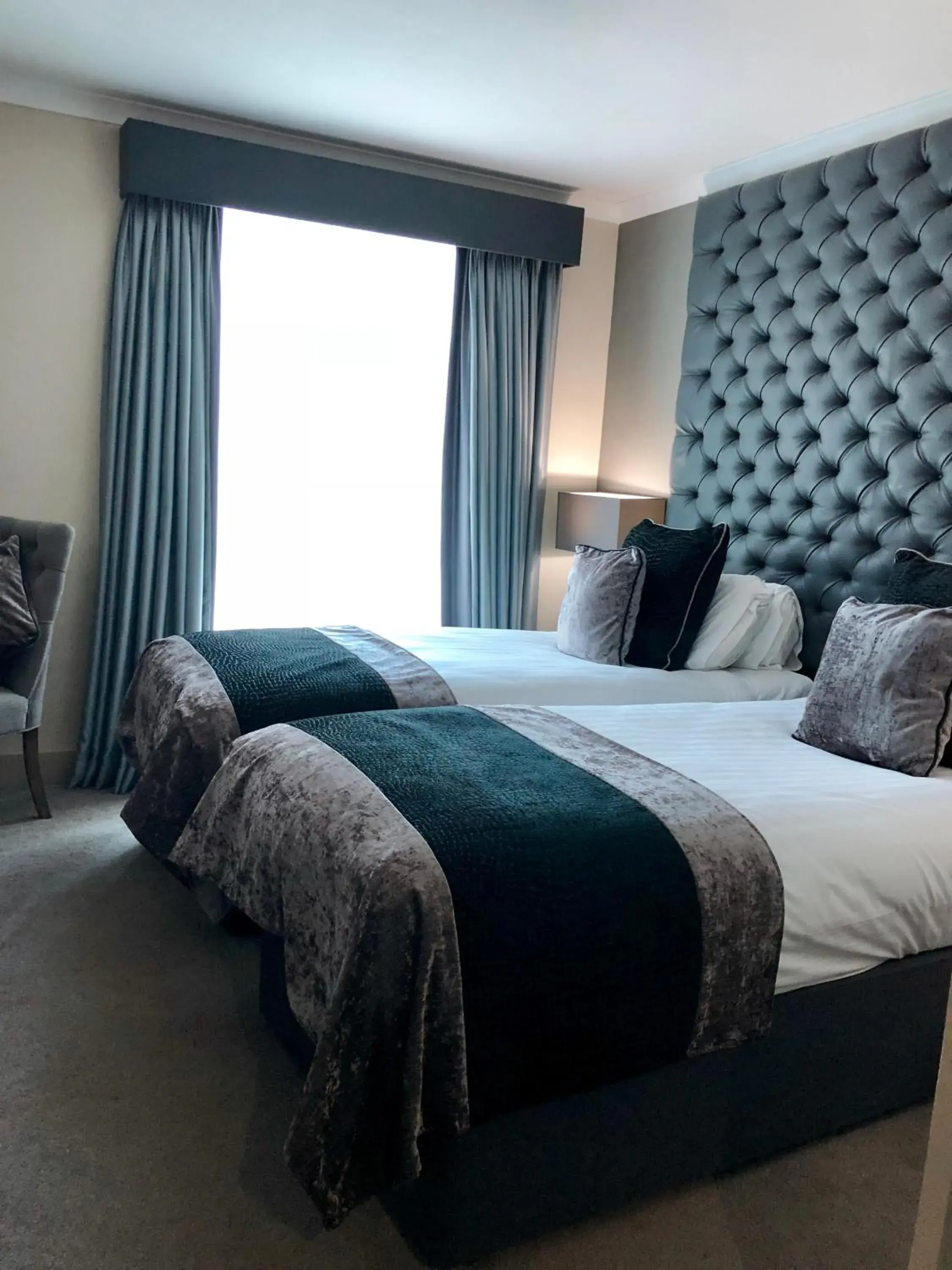 Superior Twin Room in The Continental Hotel, Heathrow Superior Twin Room in The Continental Hotel, Heathrow