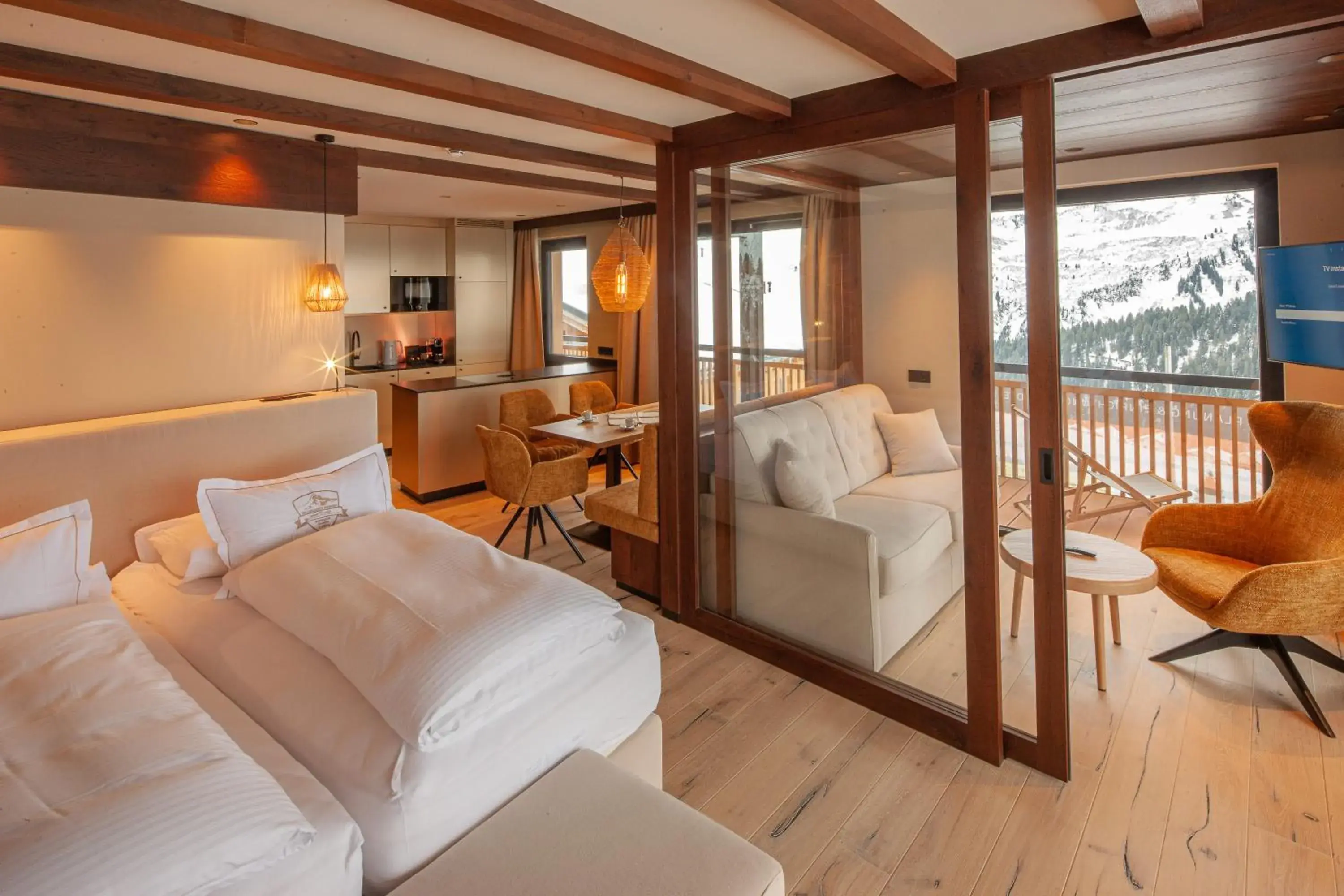 Three-Bedroom Suite (60m2 OG1) in Hotel Walisgaden superior Three-Bedroom Suite (60m2 OG1) in Hotel Walisgaden superior