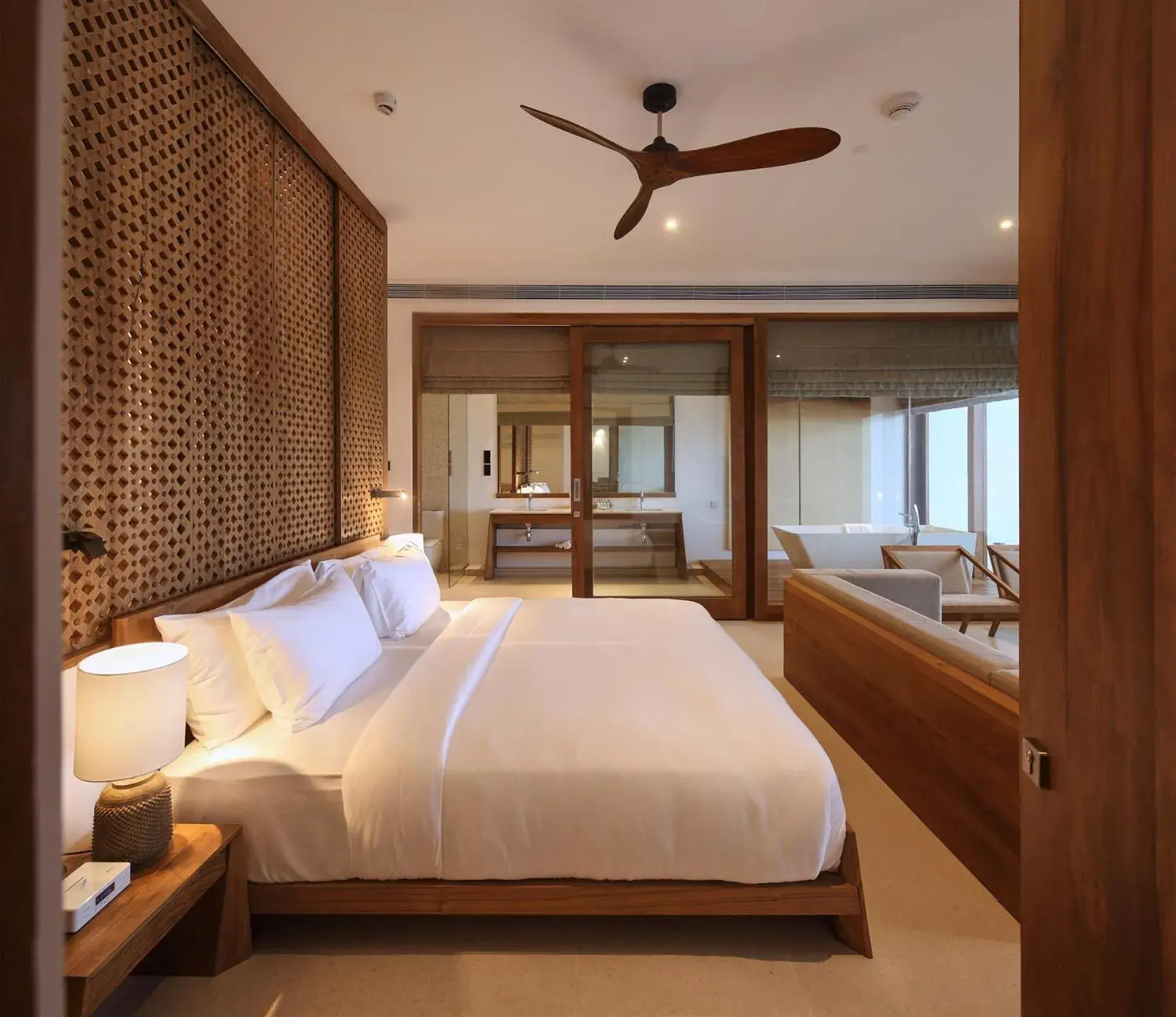 King Suite with Ocean View with 15 Min Free foot massage in Riff Hikkaduwa King Suite with Ocean View with 15 Min Free foot massage in Riff Hikkaduwa