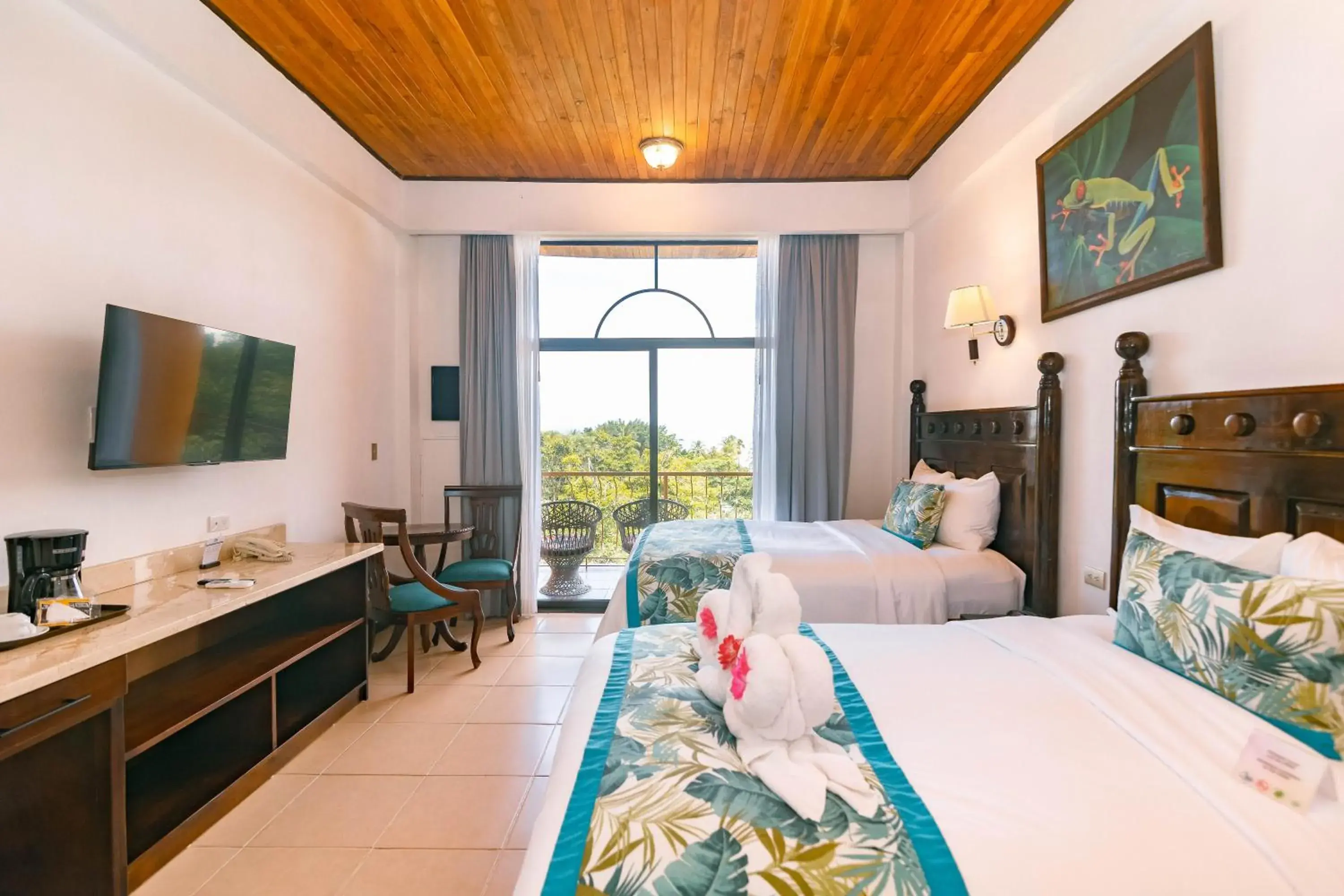 Superior Quadruple Room in Hotel San Bada Resort & Spa Superior Quadruple Room in Hotel San Bada Resort & Spa