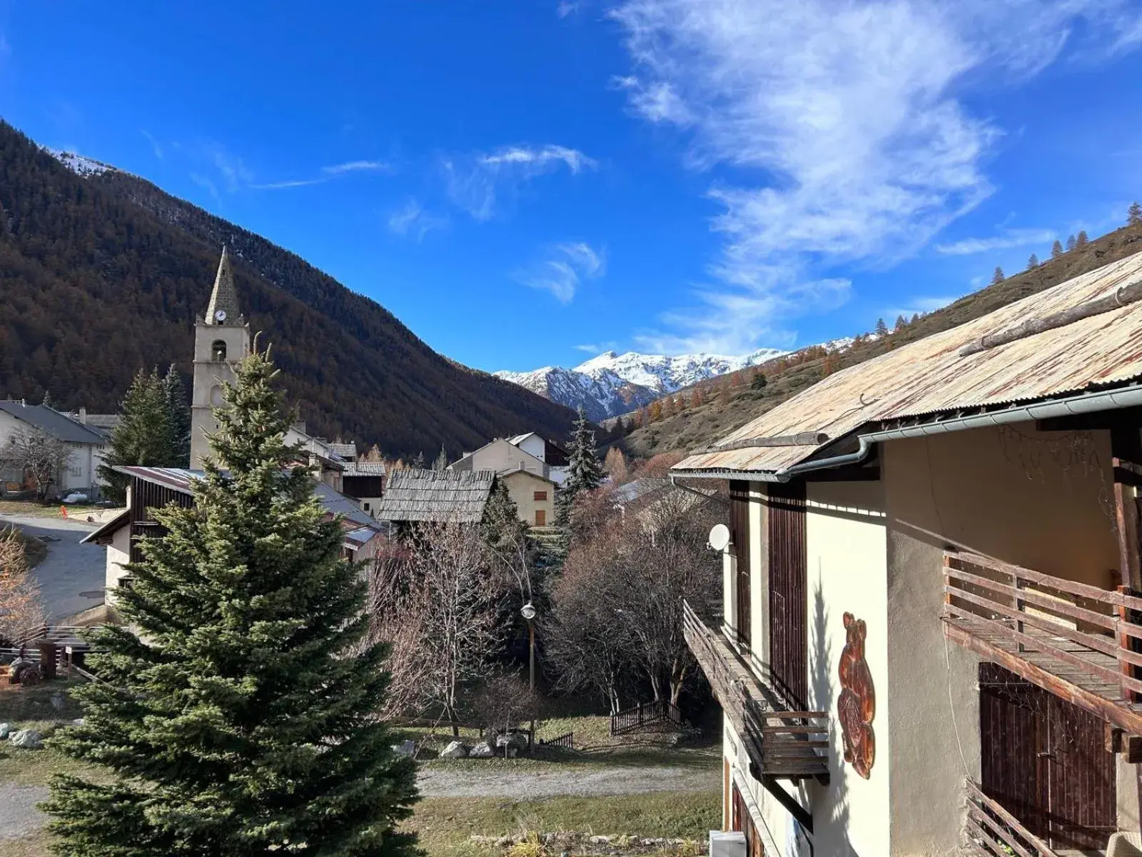 Double or Twin Room with Mountain View in Le Ristolas Double or Twin Room with Mountain View in Le Ristolas