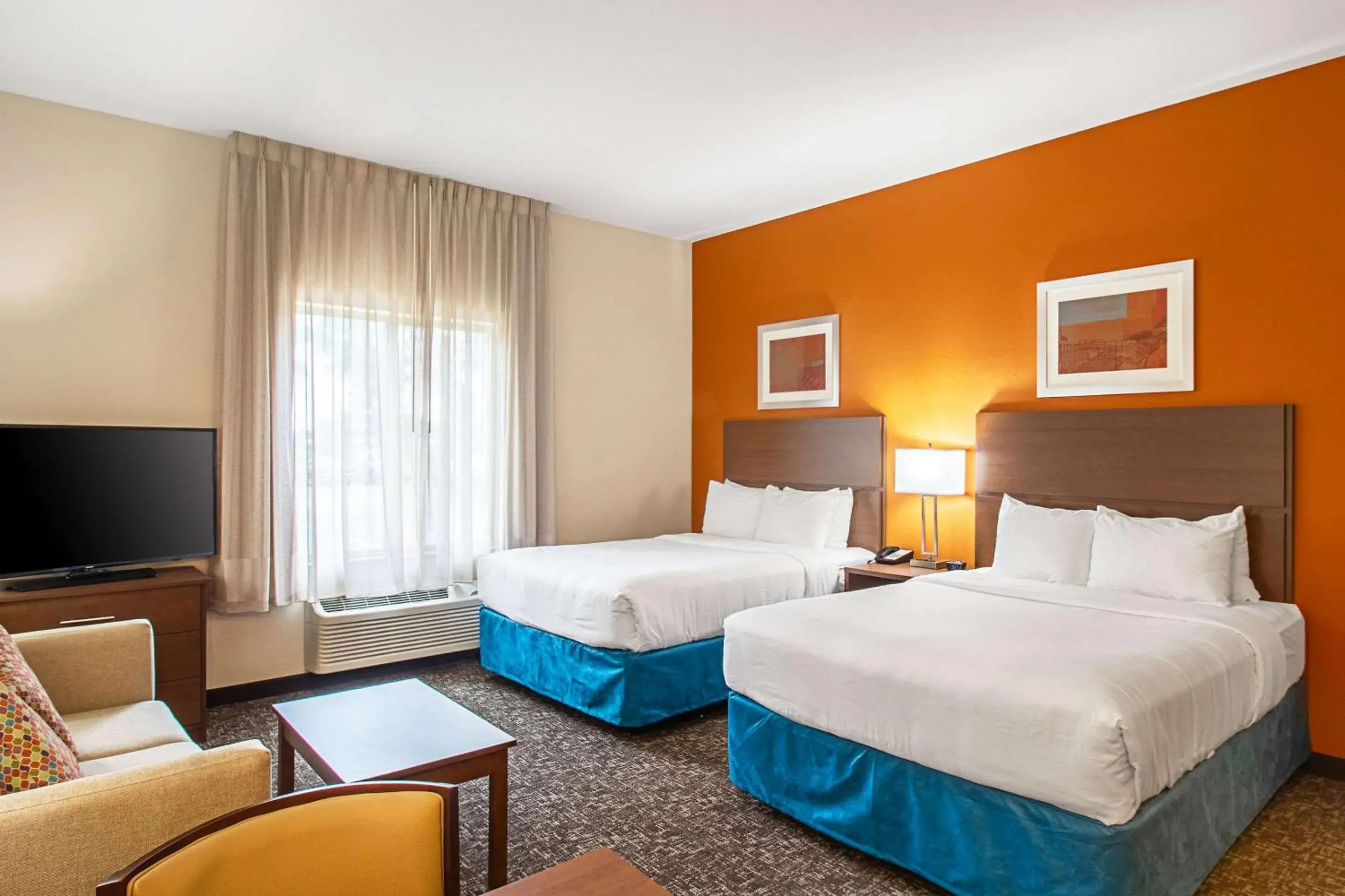 Queen Suite with Two Queen Beds - Non-Smoking in MainStay Suites Madison - Monona Queen Suite with Two Queen Beds - Non-Smoking in MainStay Suites Madison - Monona